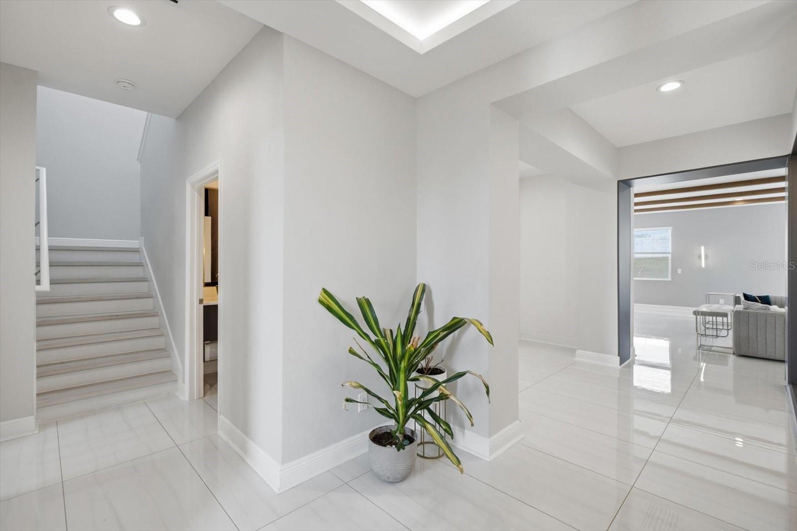 Image 17 of 58 For 612 Blackstone Street