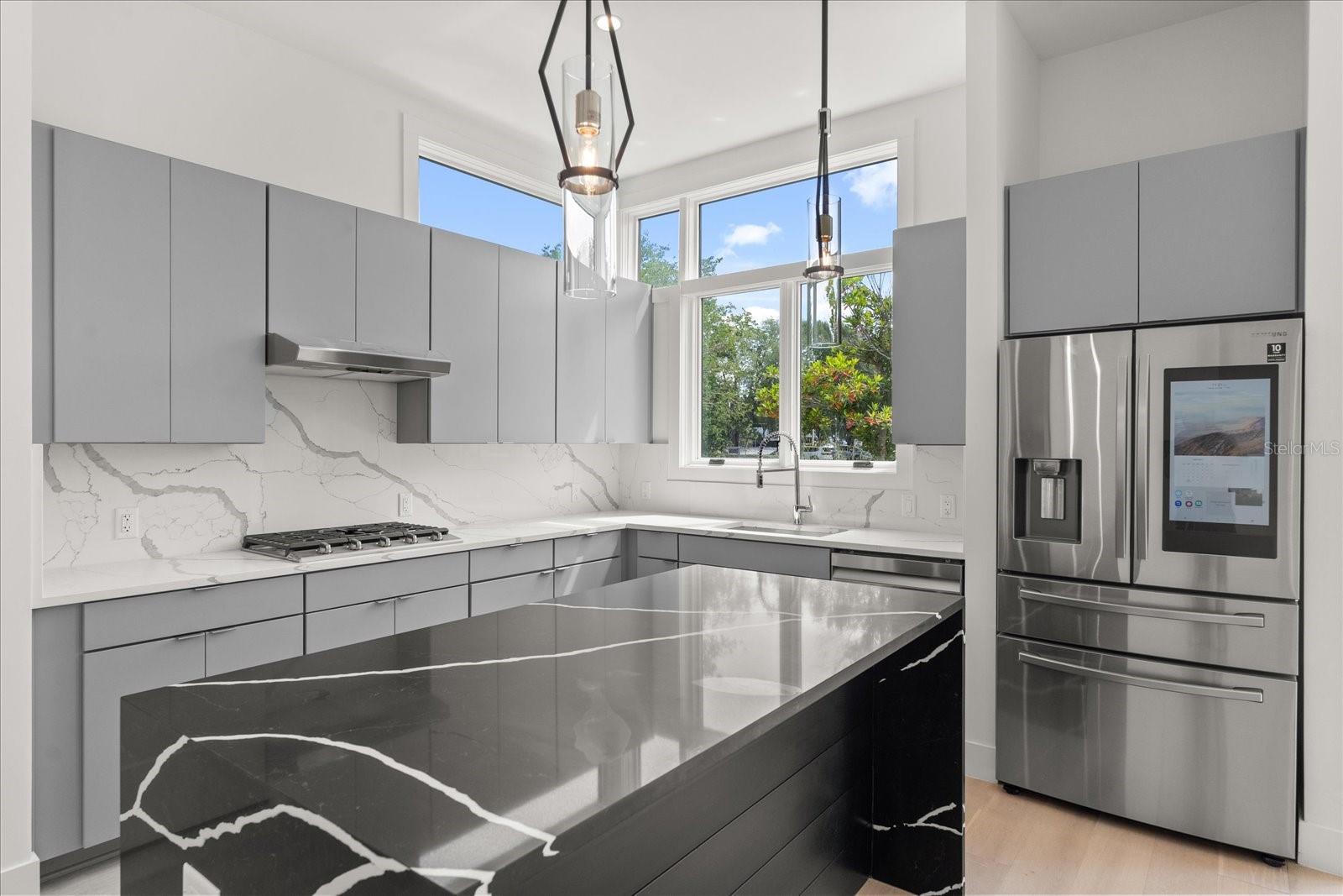 Image 7 of 26 For 1768 Mondrian Circle