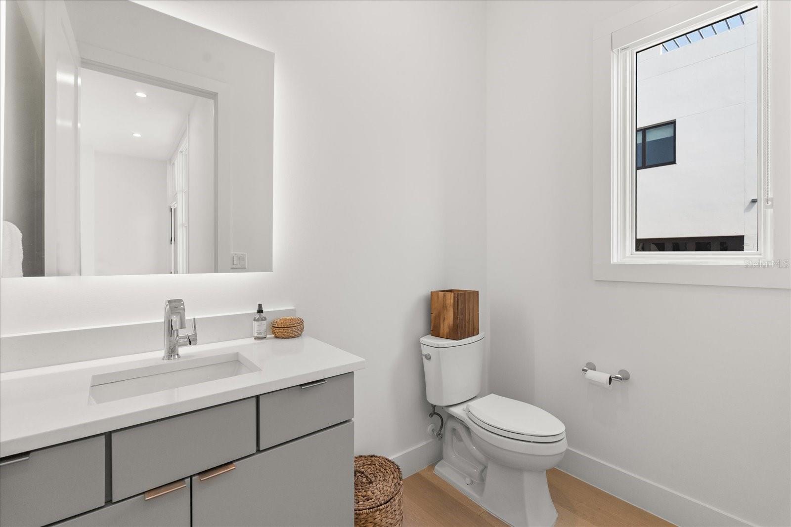 Image 9 of 26 For 1768 Mondrian Circle