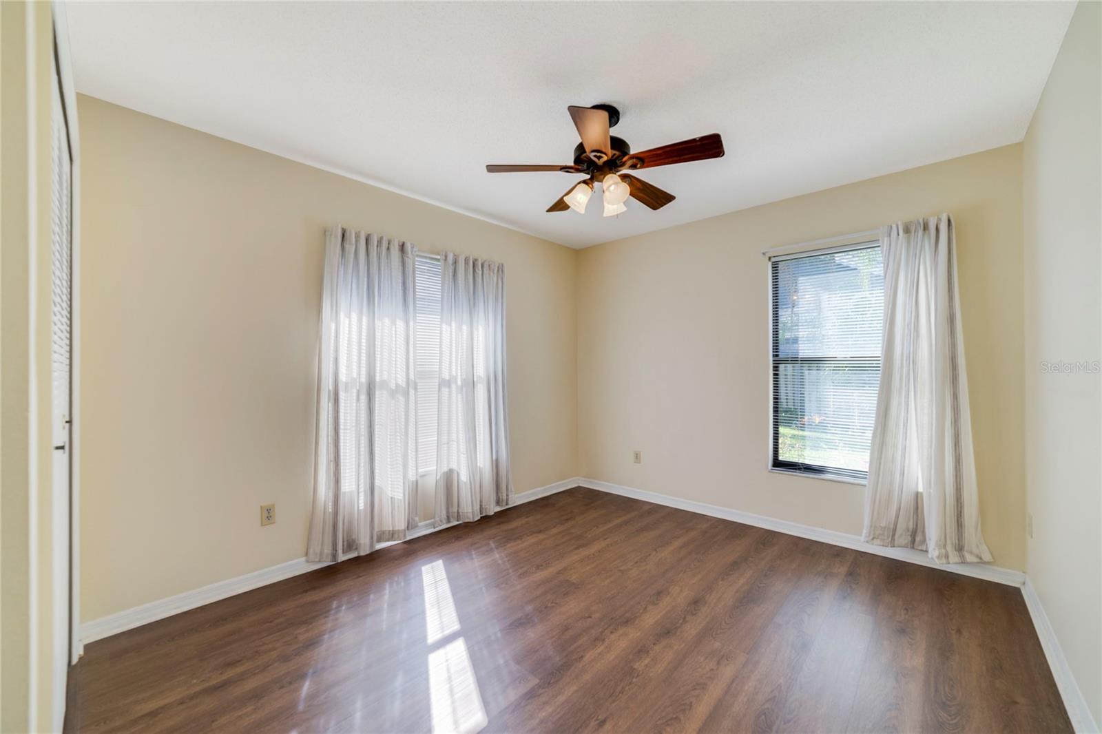 Image 16 of 24 For 1448 Brookshire Court