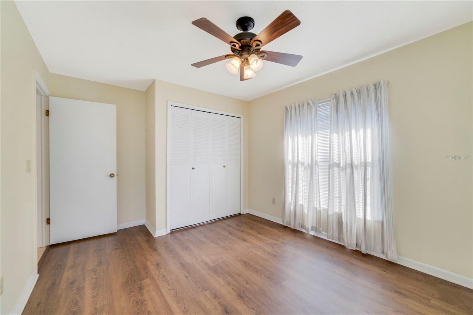 Image 17 of 24 For 1448 Brookshire Court