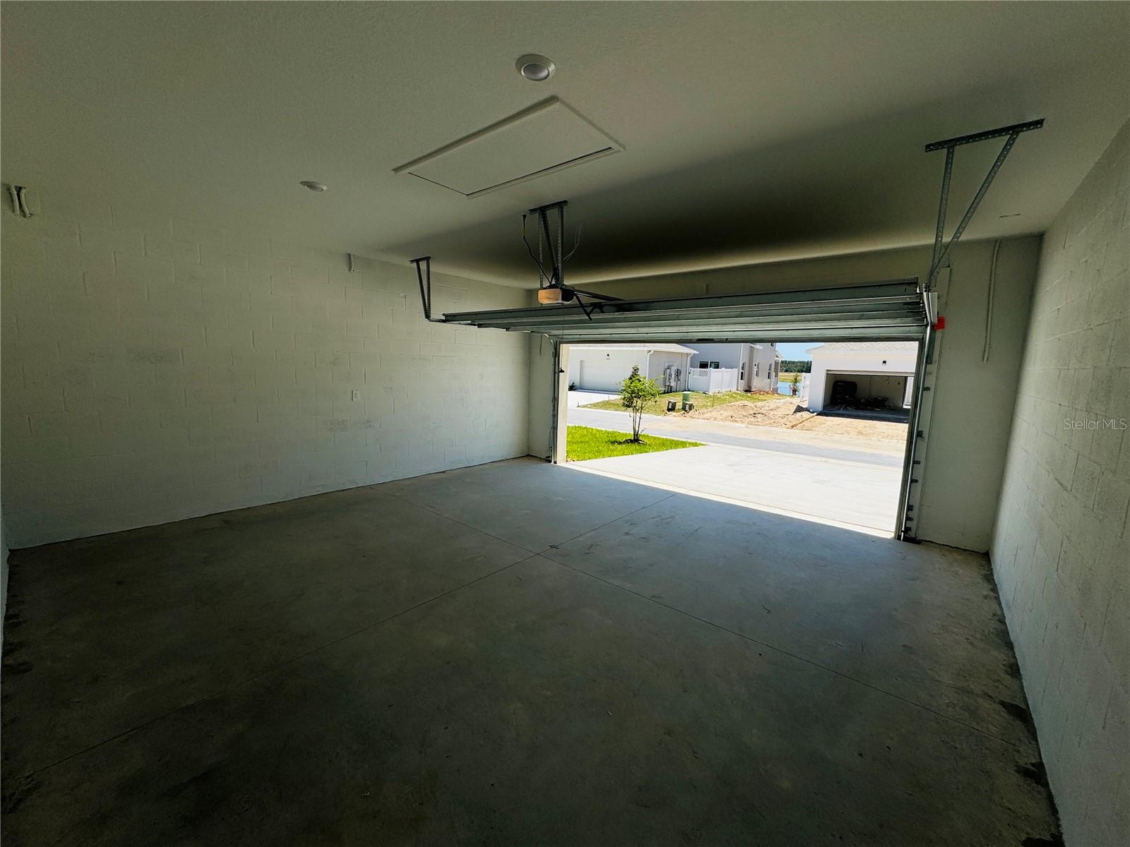 Image 33 of 36 For 1952 Rider Rain Lane