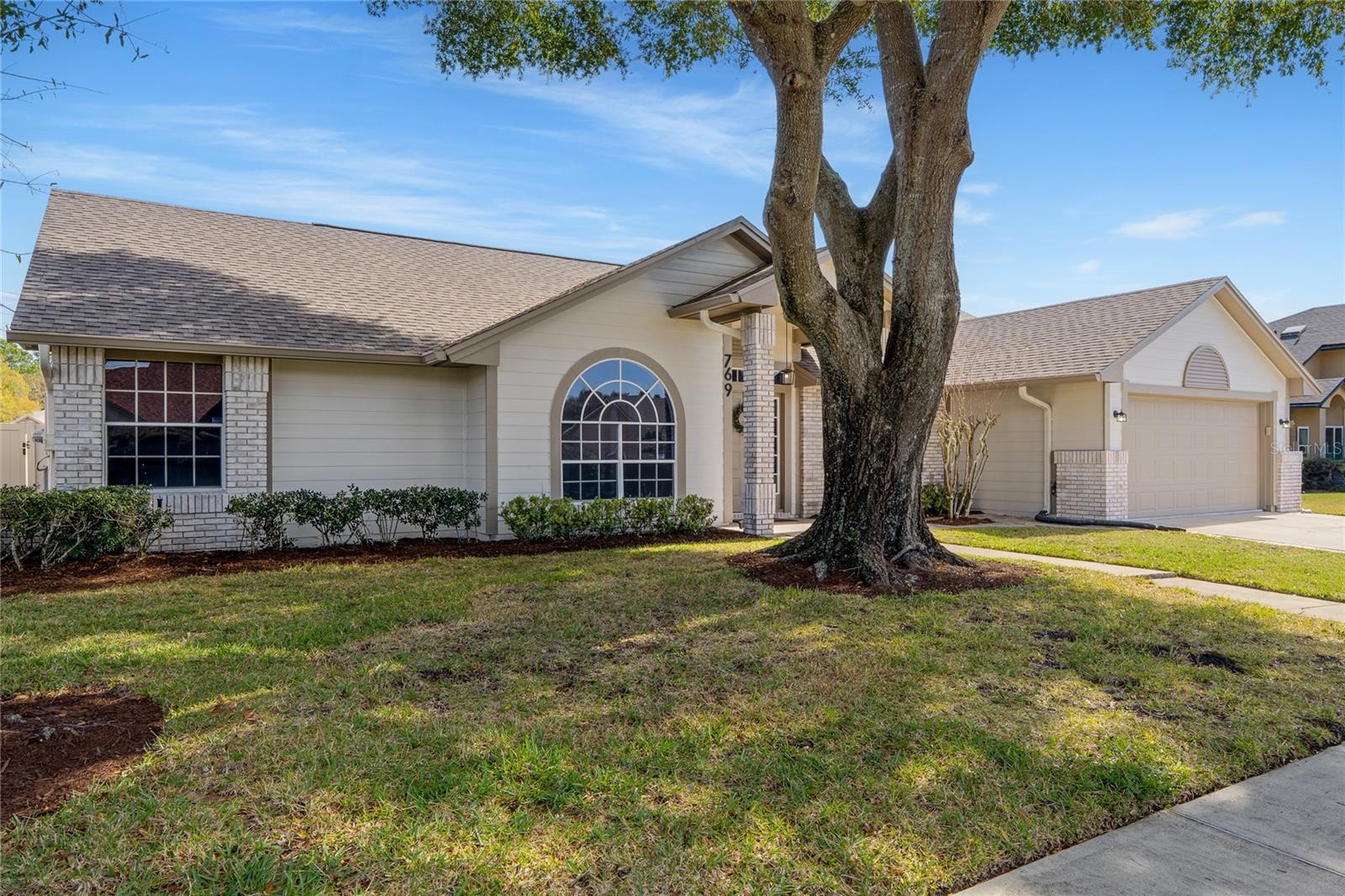 Image 2 of 46 For 769 Silverwood Drive