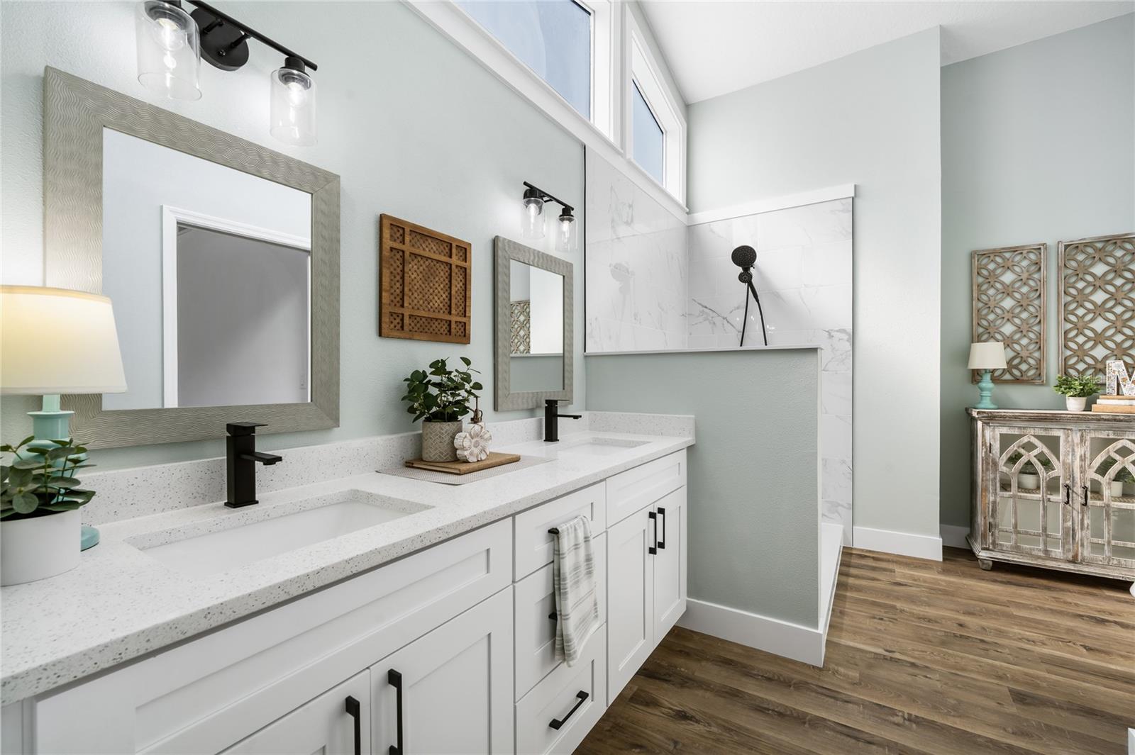 Image 21 of 46 For 769 Silverwood Drive