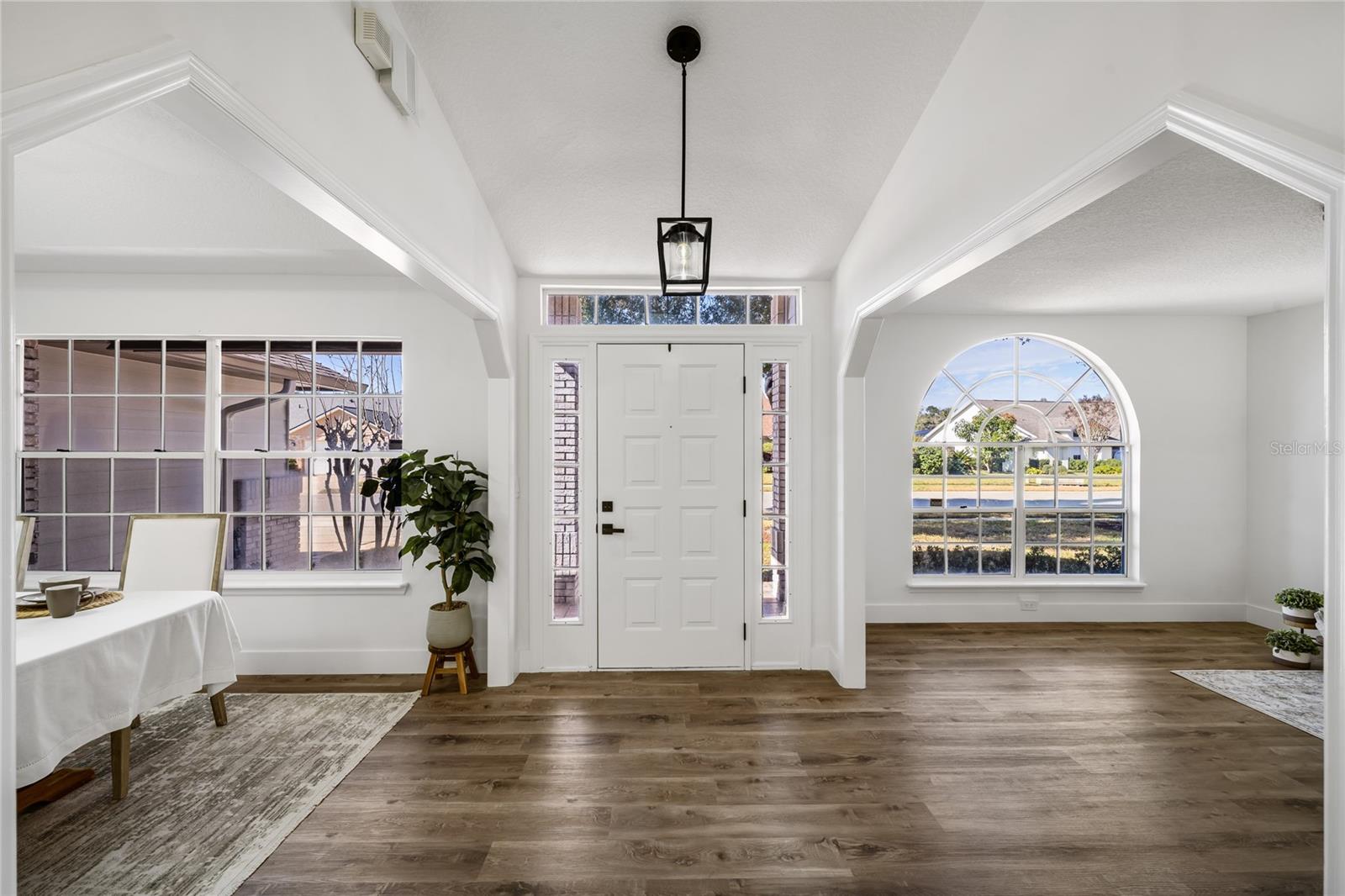 Image 4 of 46 For 769 Silverwood Drive