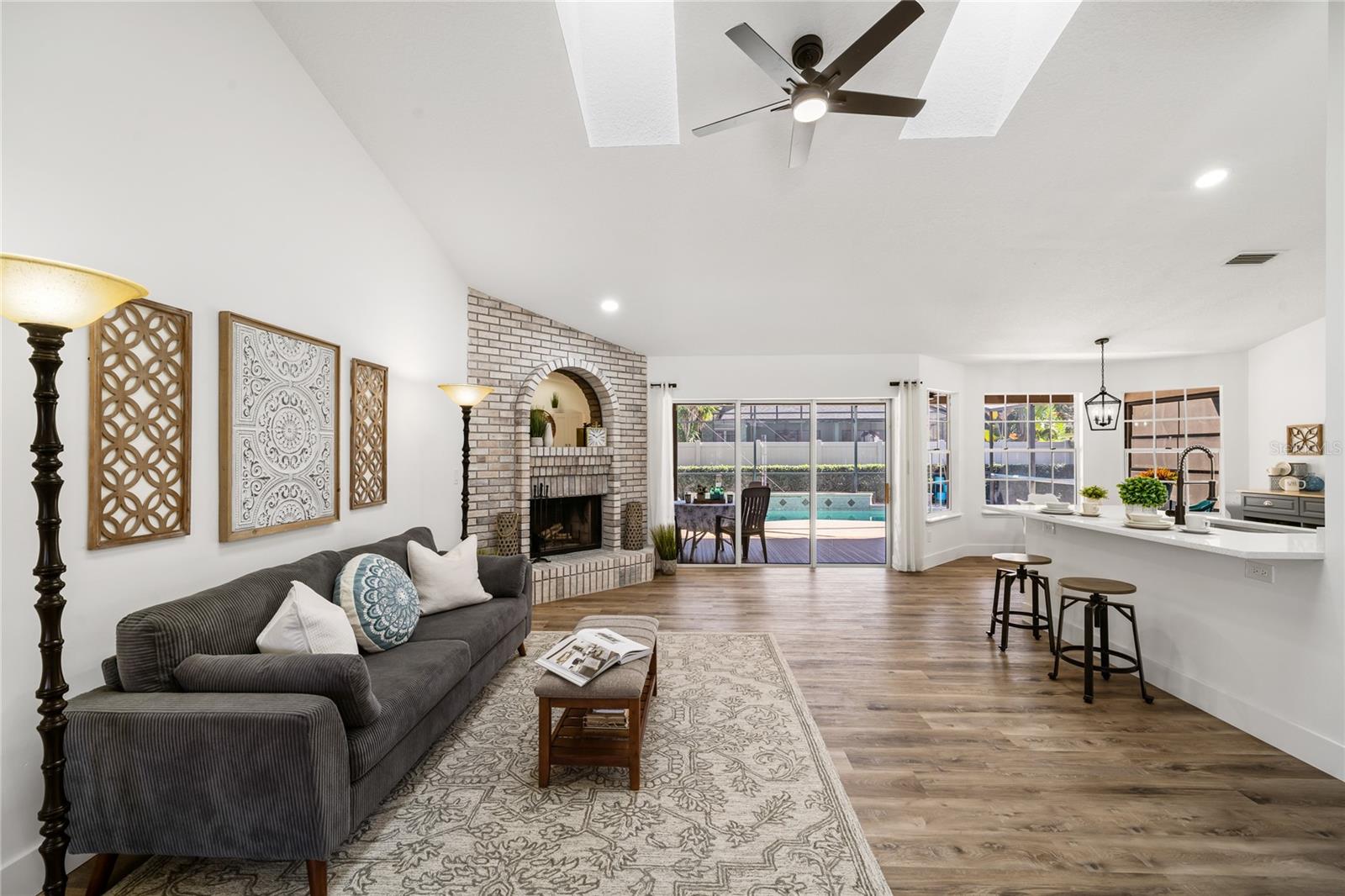 Image 9 of 46 For 769 Silverwood Drive