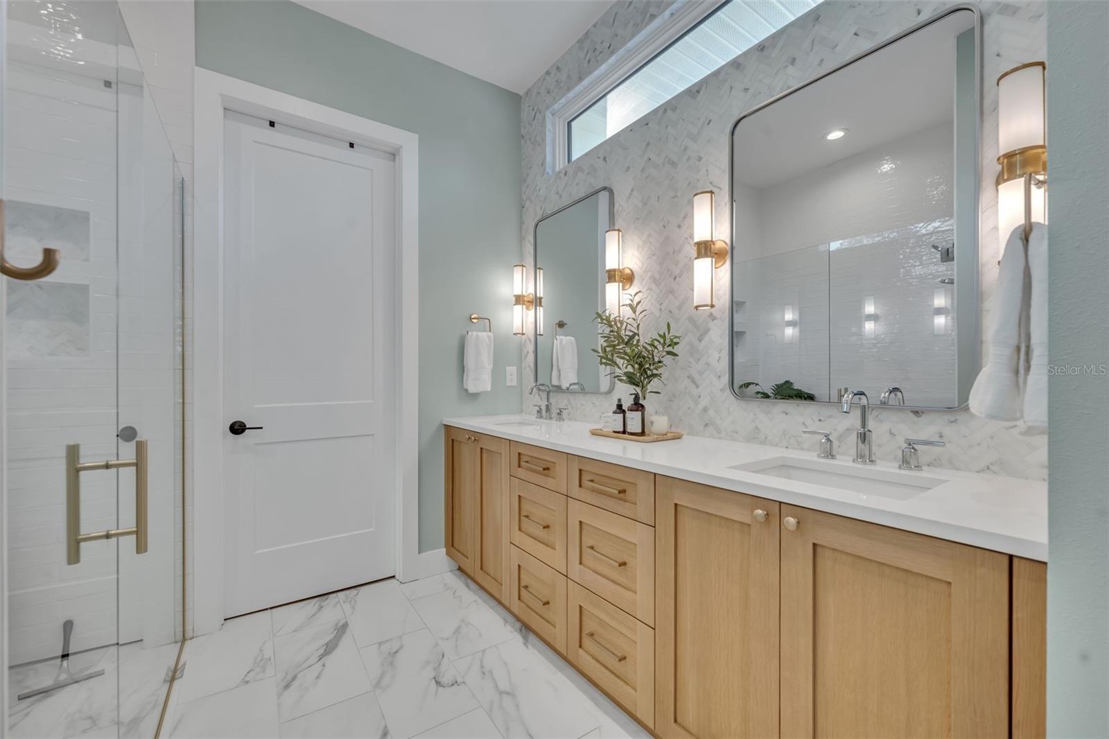 Image 17 of 50 For 1861 Taylor Avenue