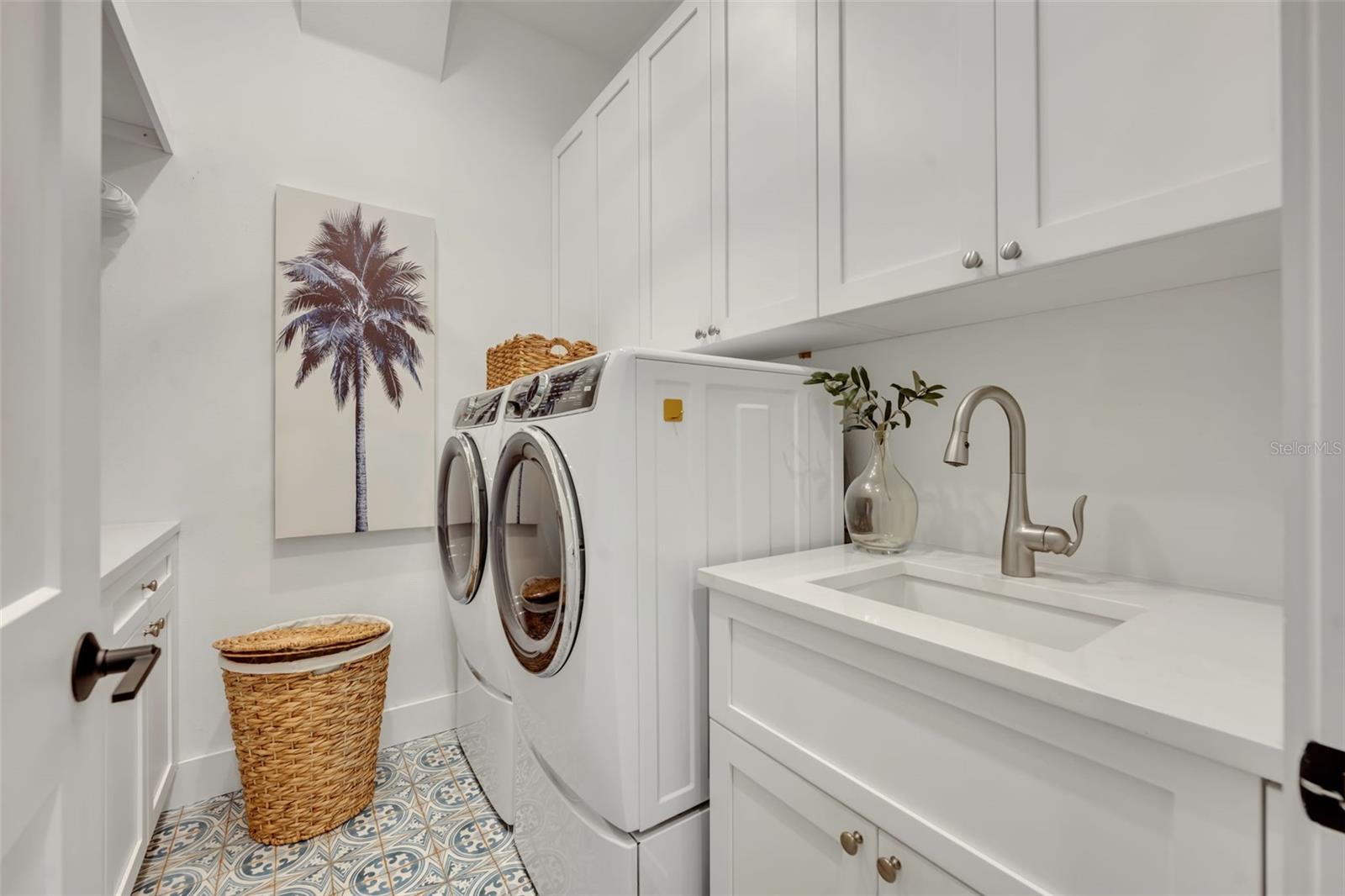 Image 18 of 50 For 1861 Taylor Avenue