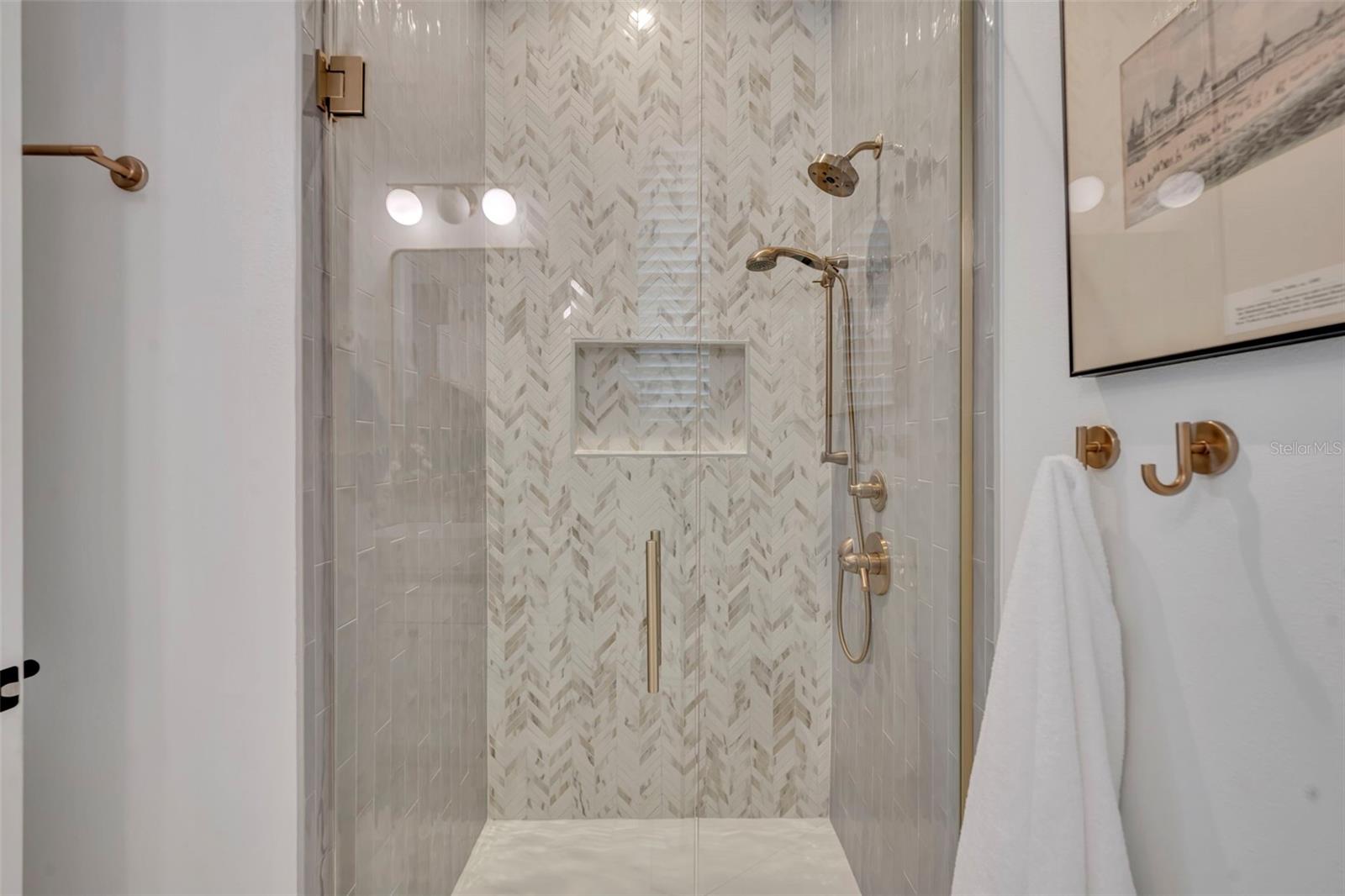 Image 23 of 50 For 1861 Taylor Avenue