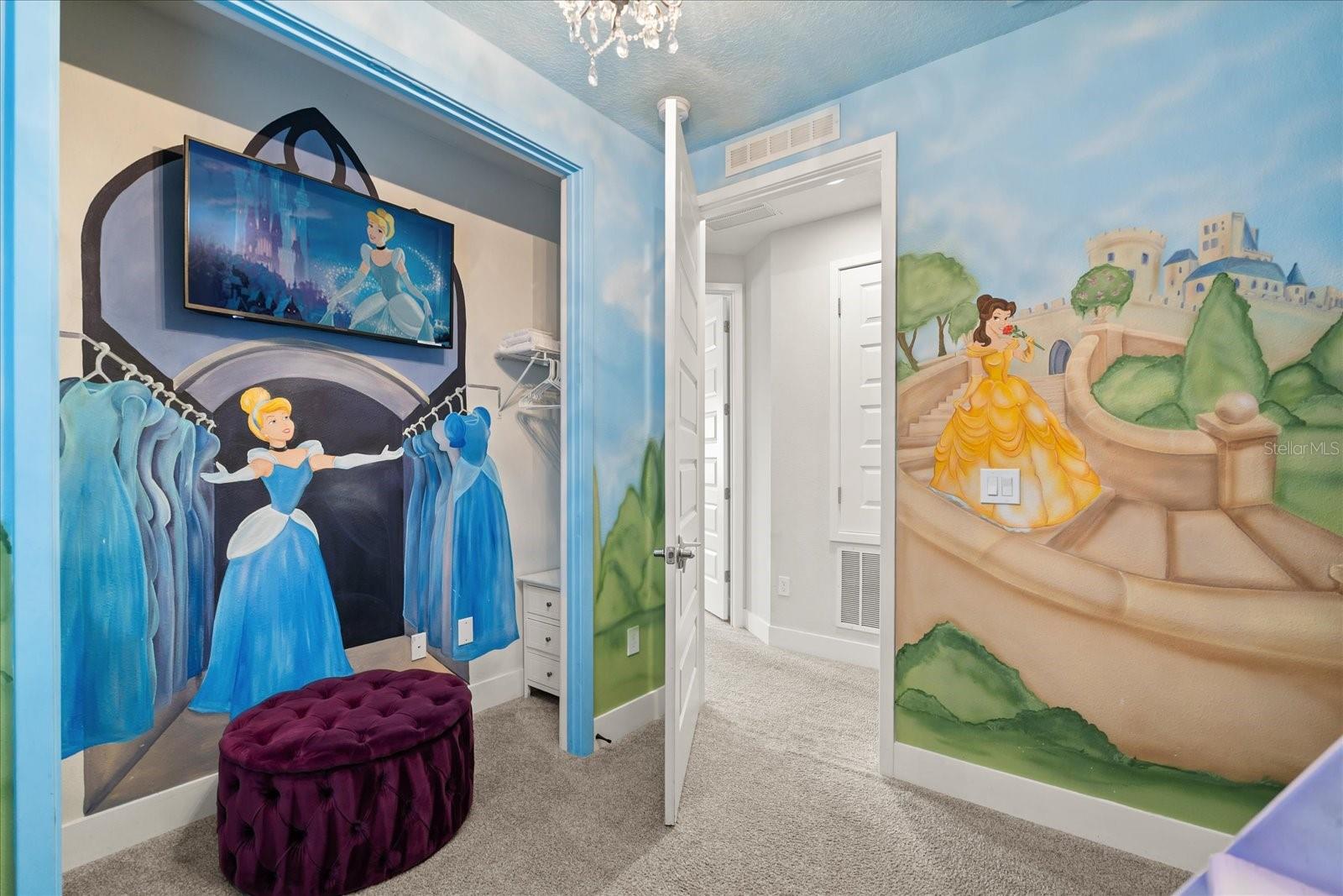 Image 17 of 68 For 1113 Castle Pines Court