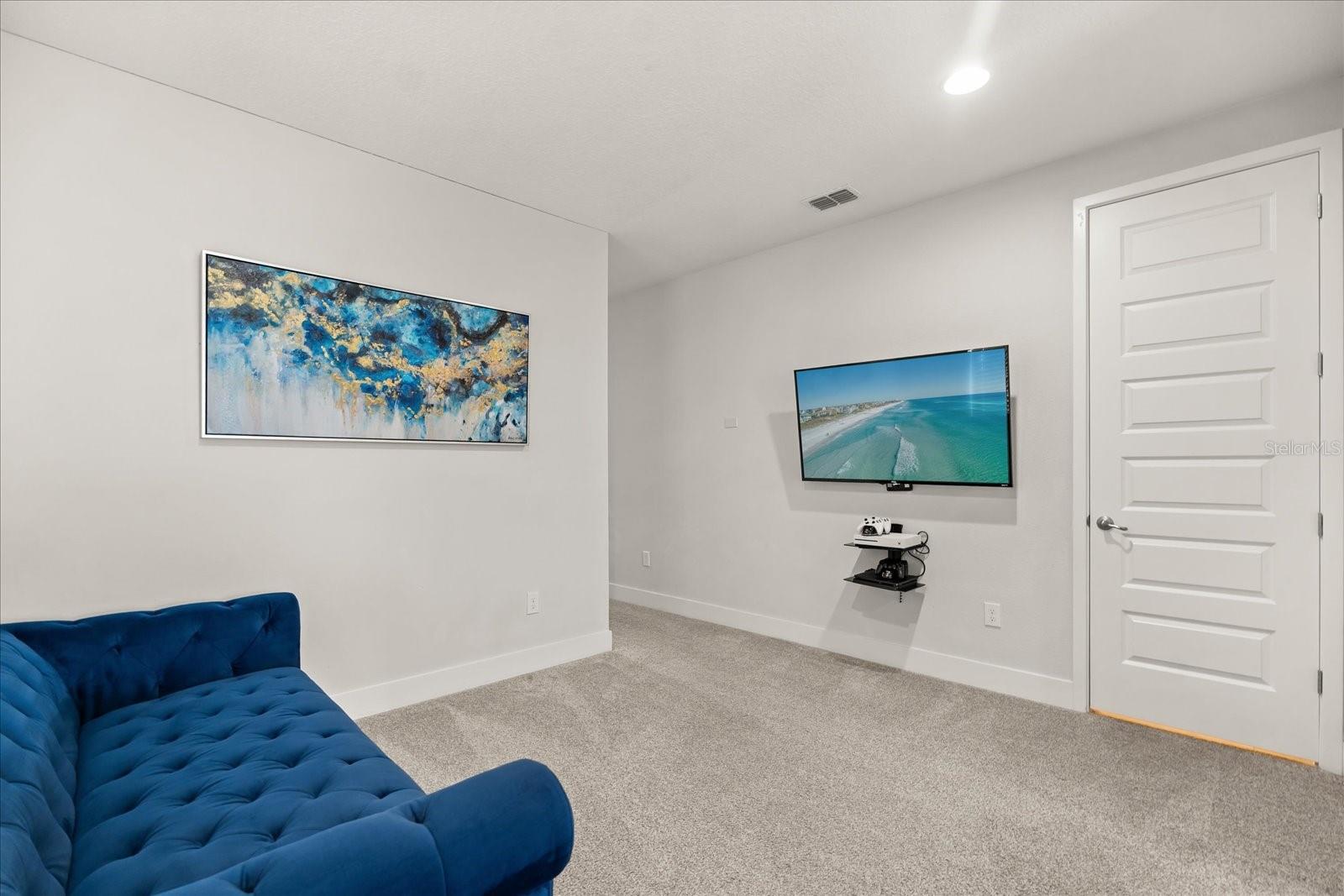 Image 20 of 68 For 1113 Castle Pines Court