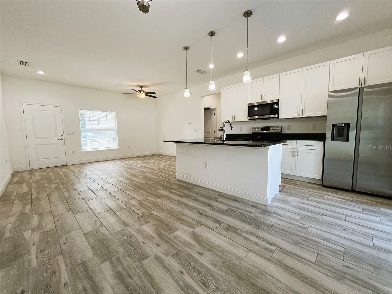 Image 11 of 27 For 1025 37th Street