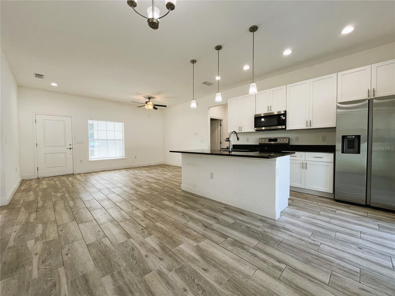 Image 12 of 27 For 1025 37th Street