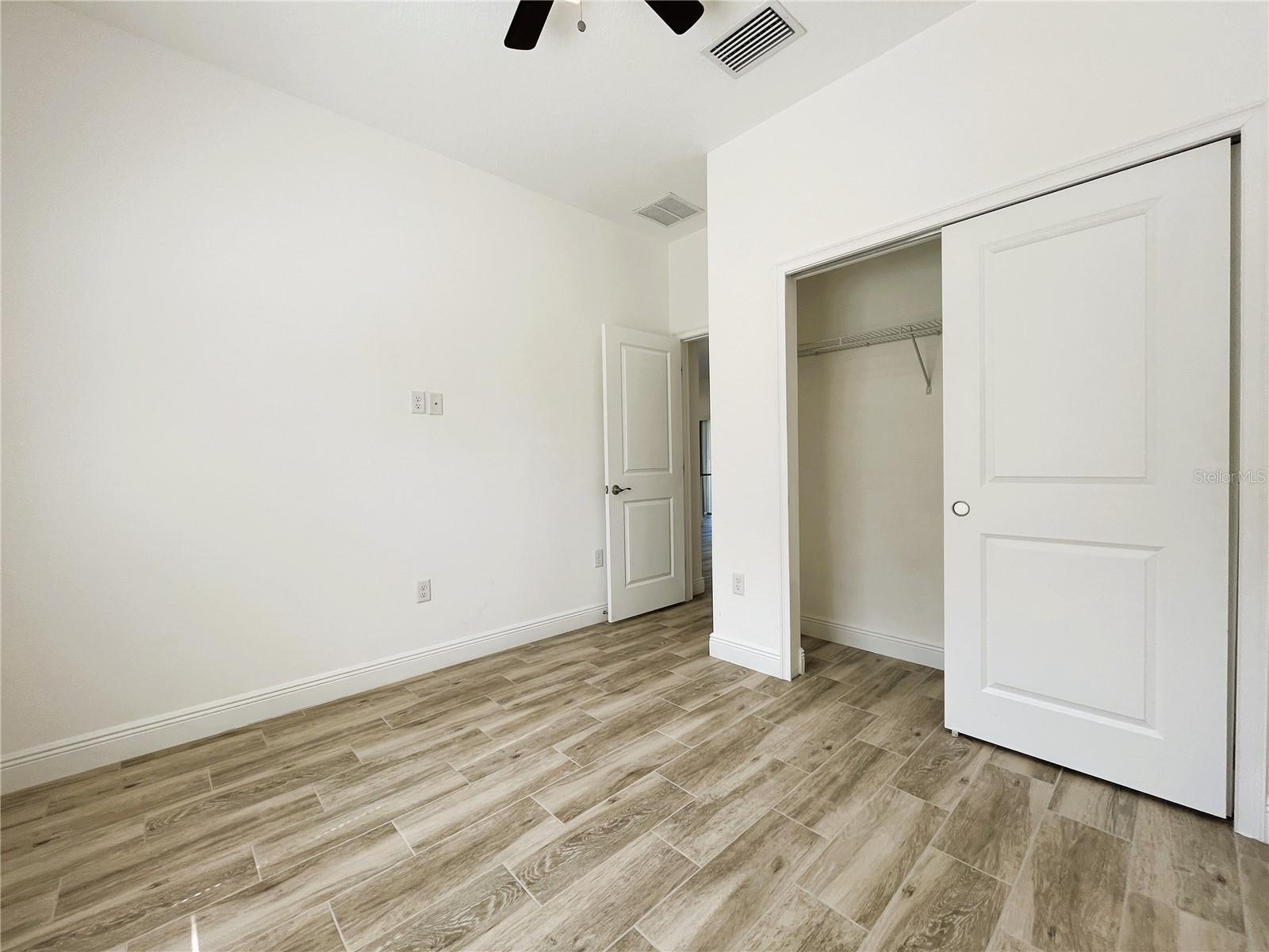 Image 15 of 27 For 1025 37th Street