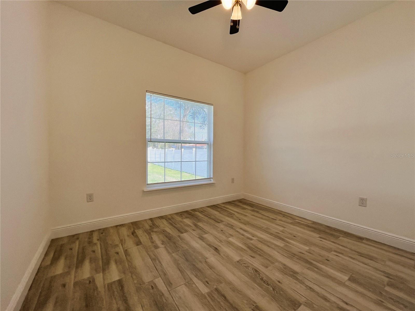 Image 16 of 27 For 1025 37th Street