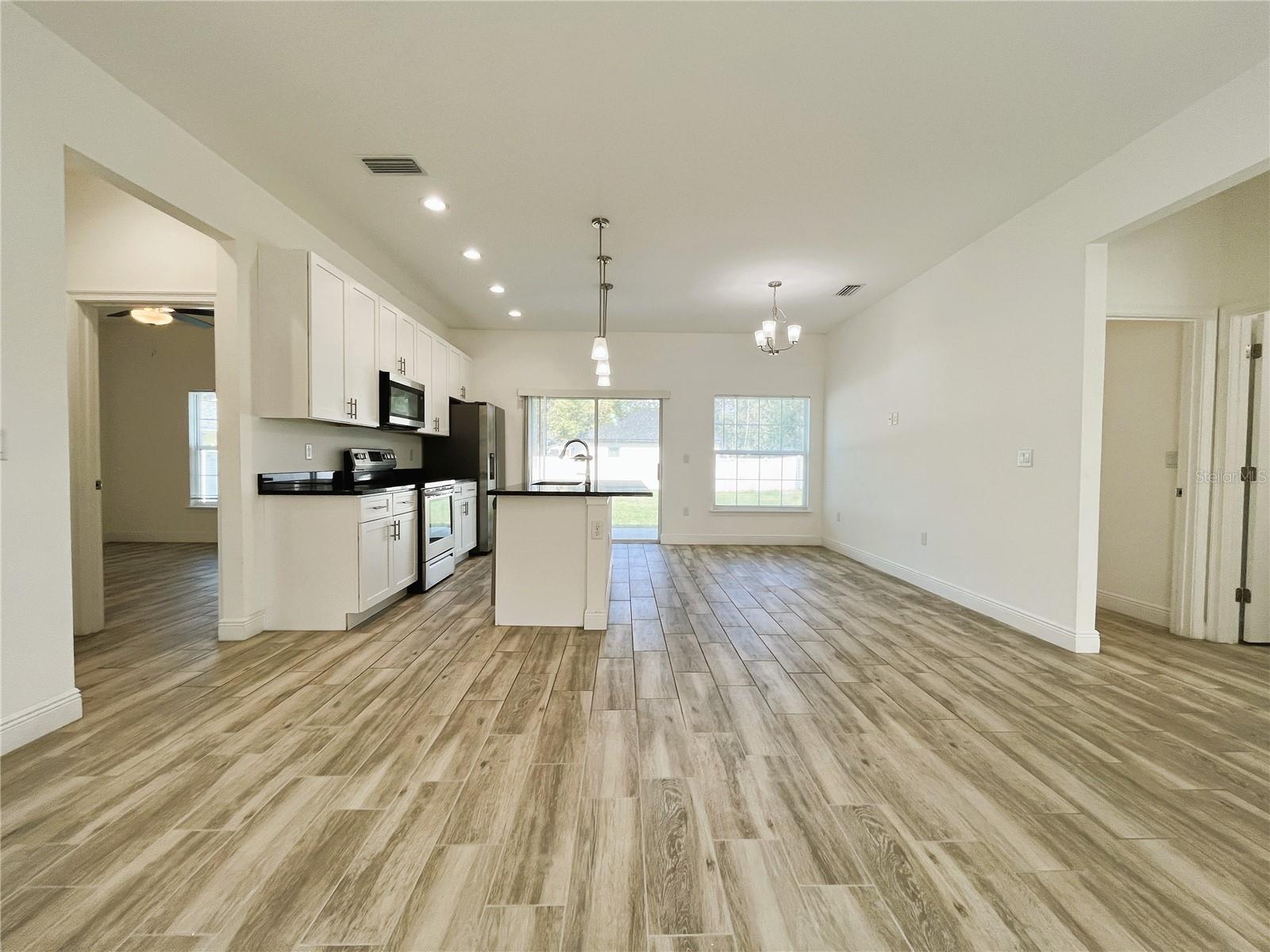 Image 4 of 27 For 1025 37th Street