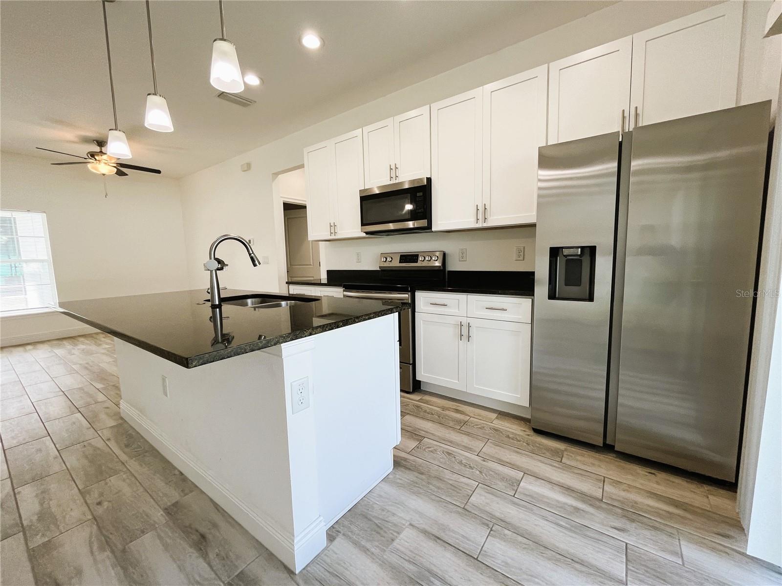 Image 7 of 27 For 1025 37th Street