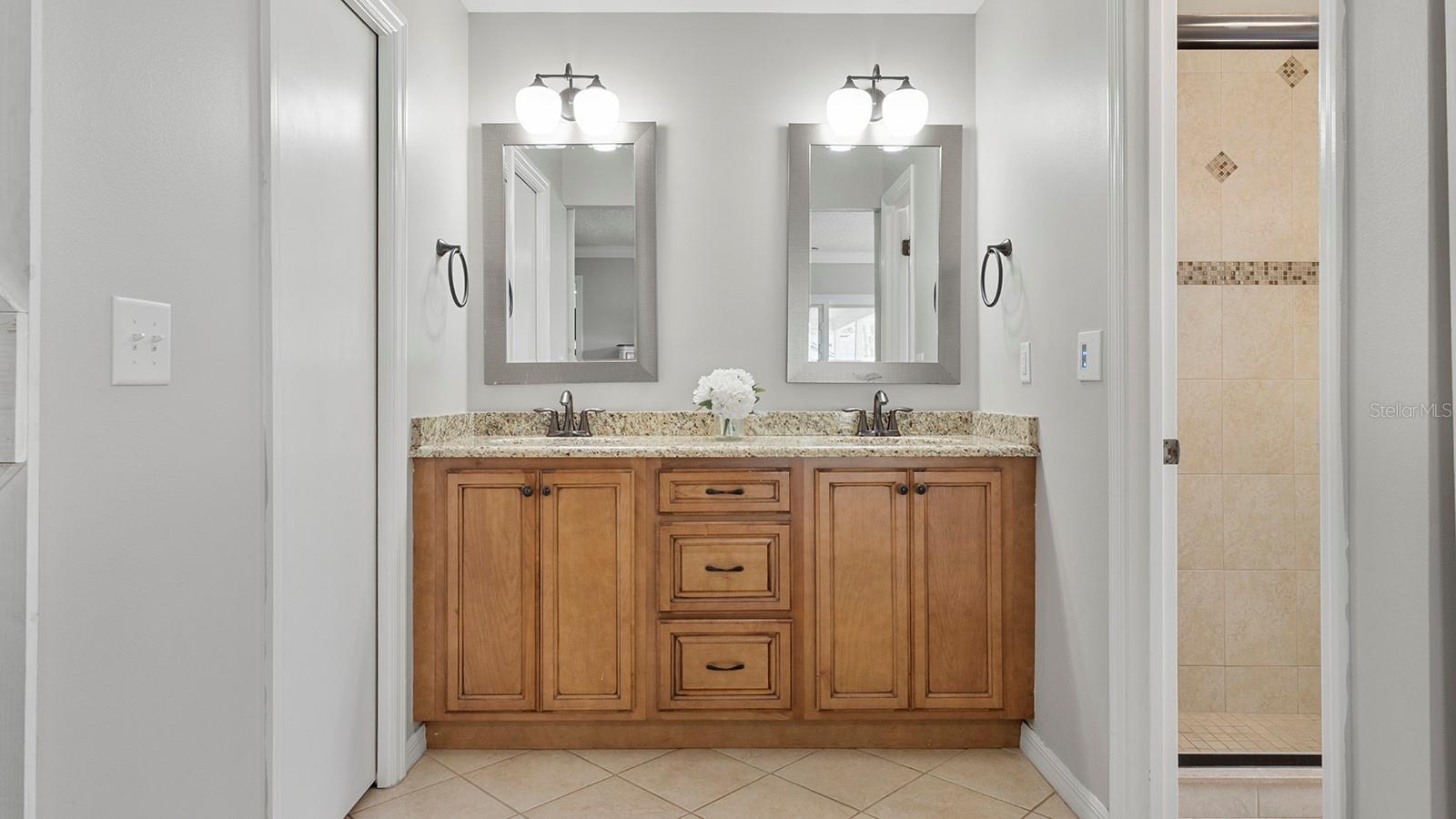 Image 15 of 27 For 517 Whisper Wood Drive