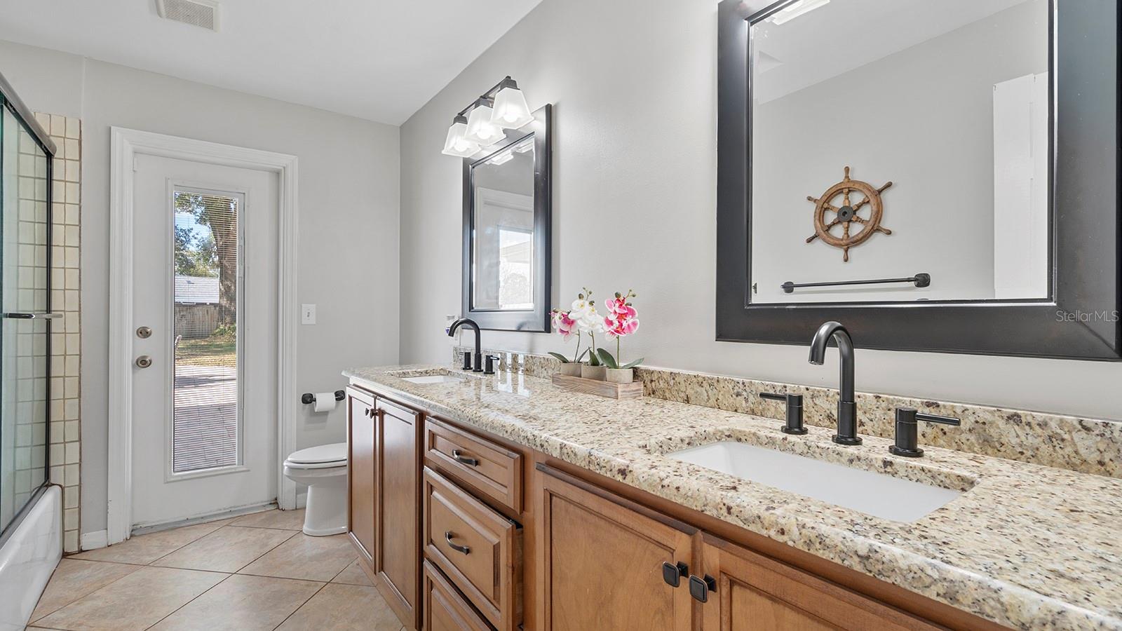 Image 19 of 27 For 517 Whisper Wood Drive