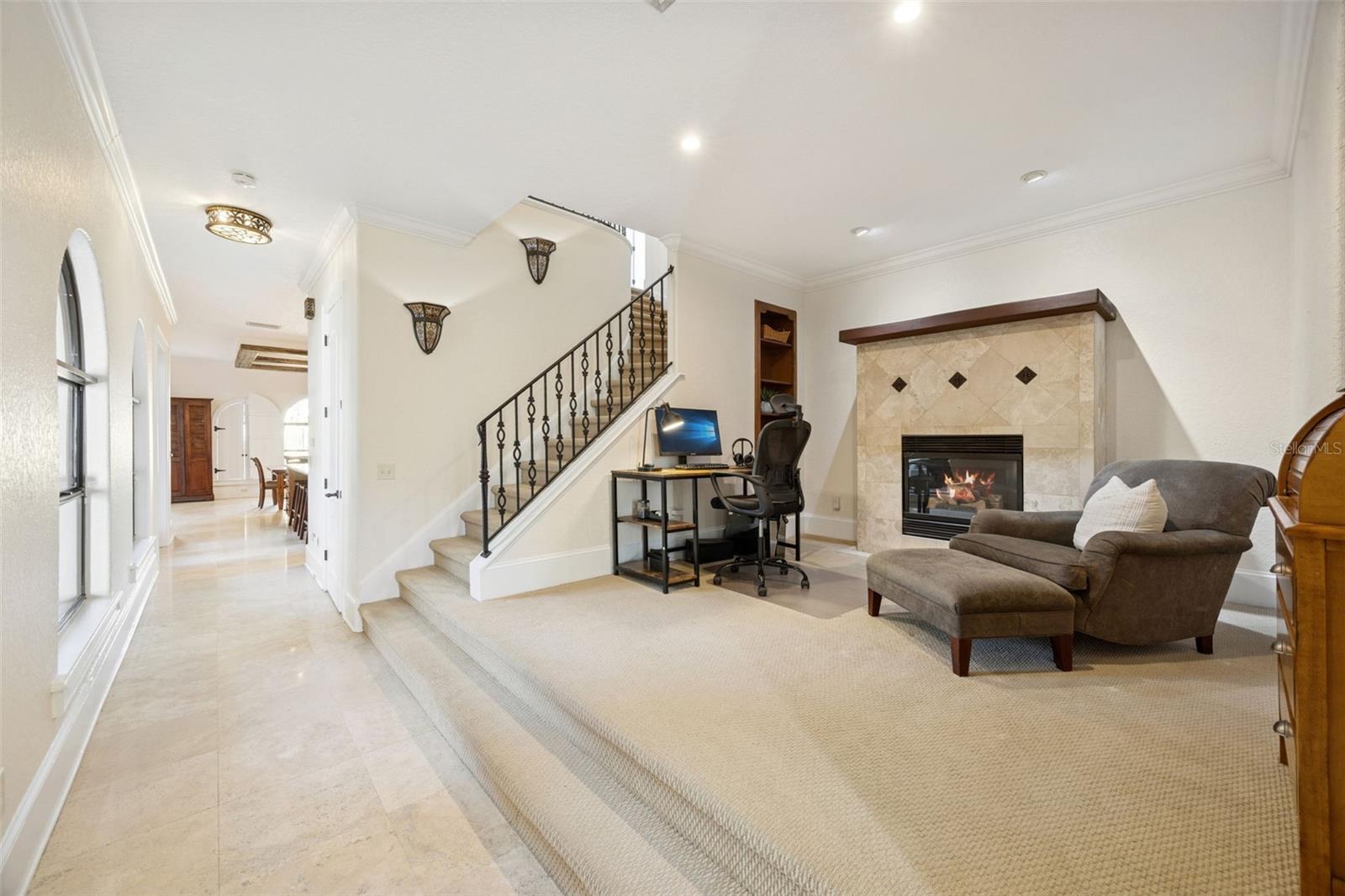 Image 16 of 65 For 2059 Woodlawn Drive