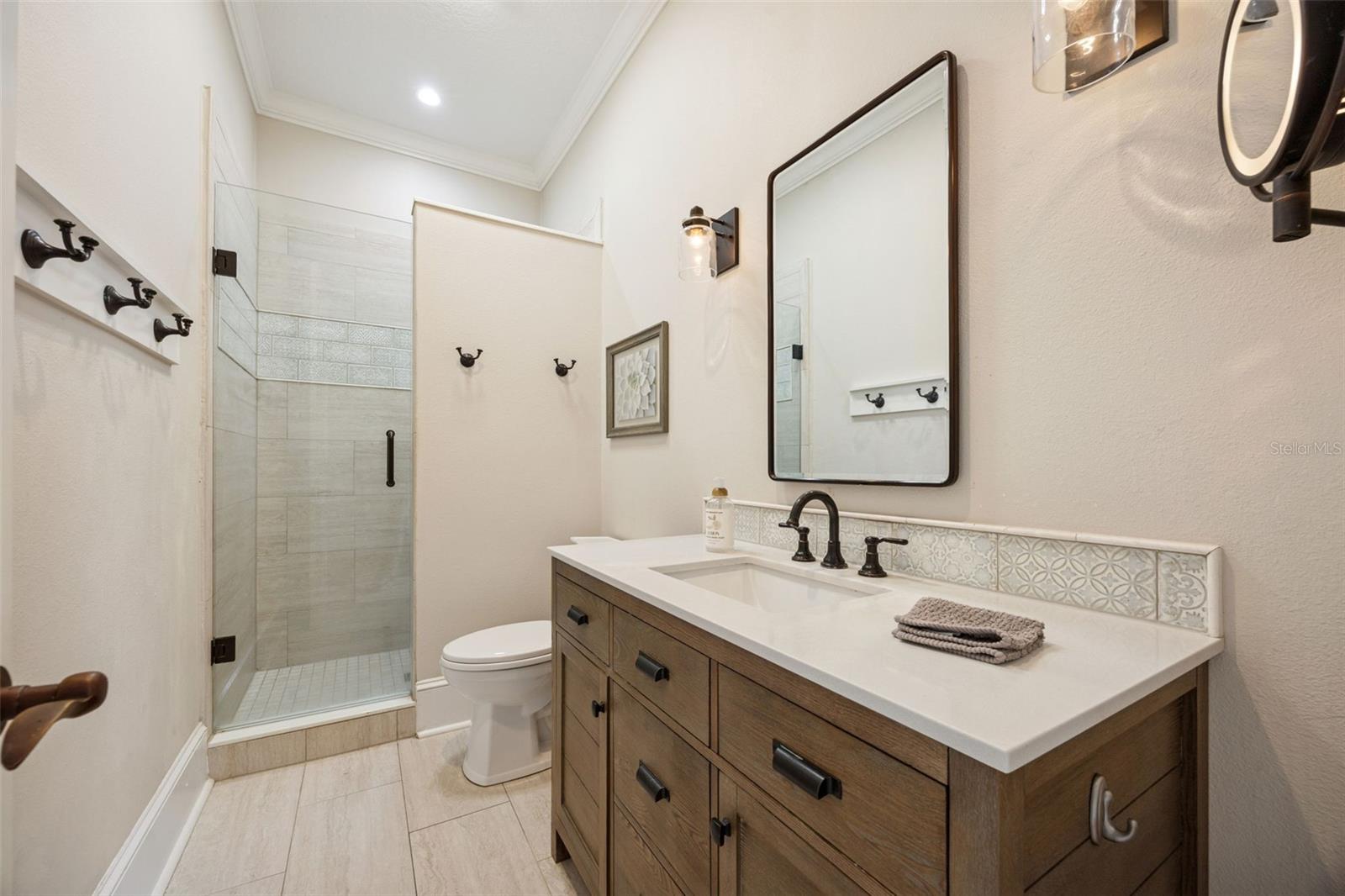 Image 24 of 65 For 2059 Woodlawn Drive