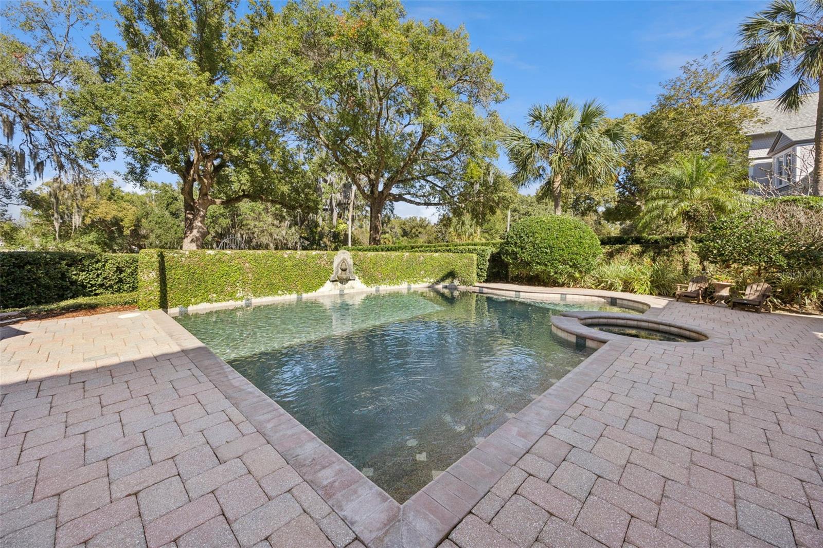 Image 40 of 65 For 2059 Woodlawn Drive