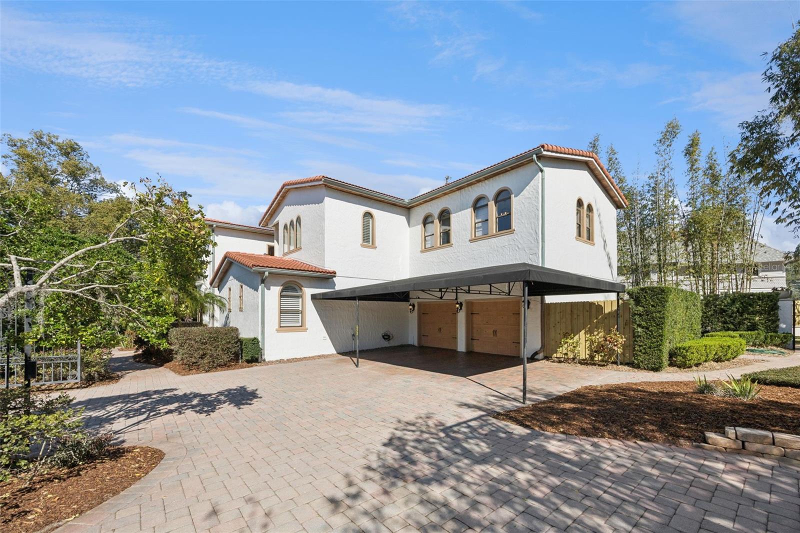 Image 49 of 65 For 2059 Woodlawn Drive