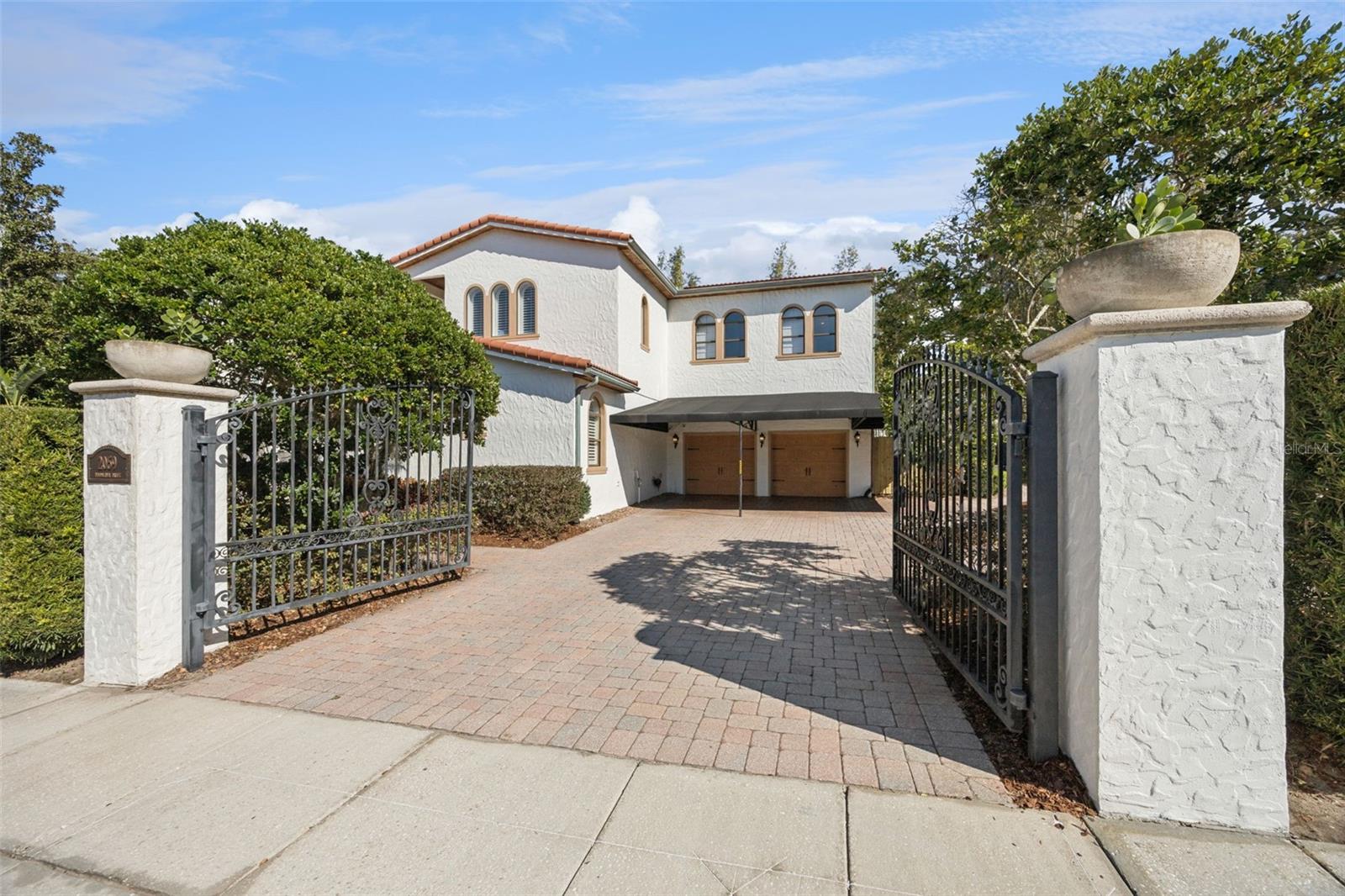 Image 50 of 65 For 2059 Woodlawn Drive