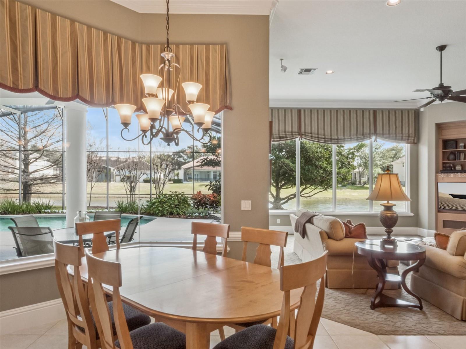 Image 11 of 50 For 10844 Emerald Chase Drive