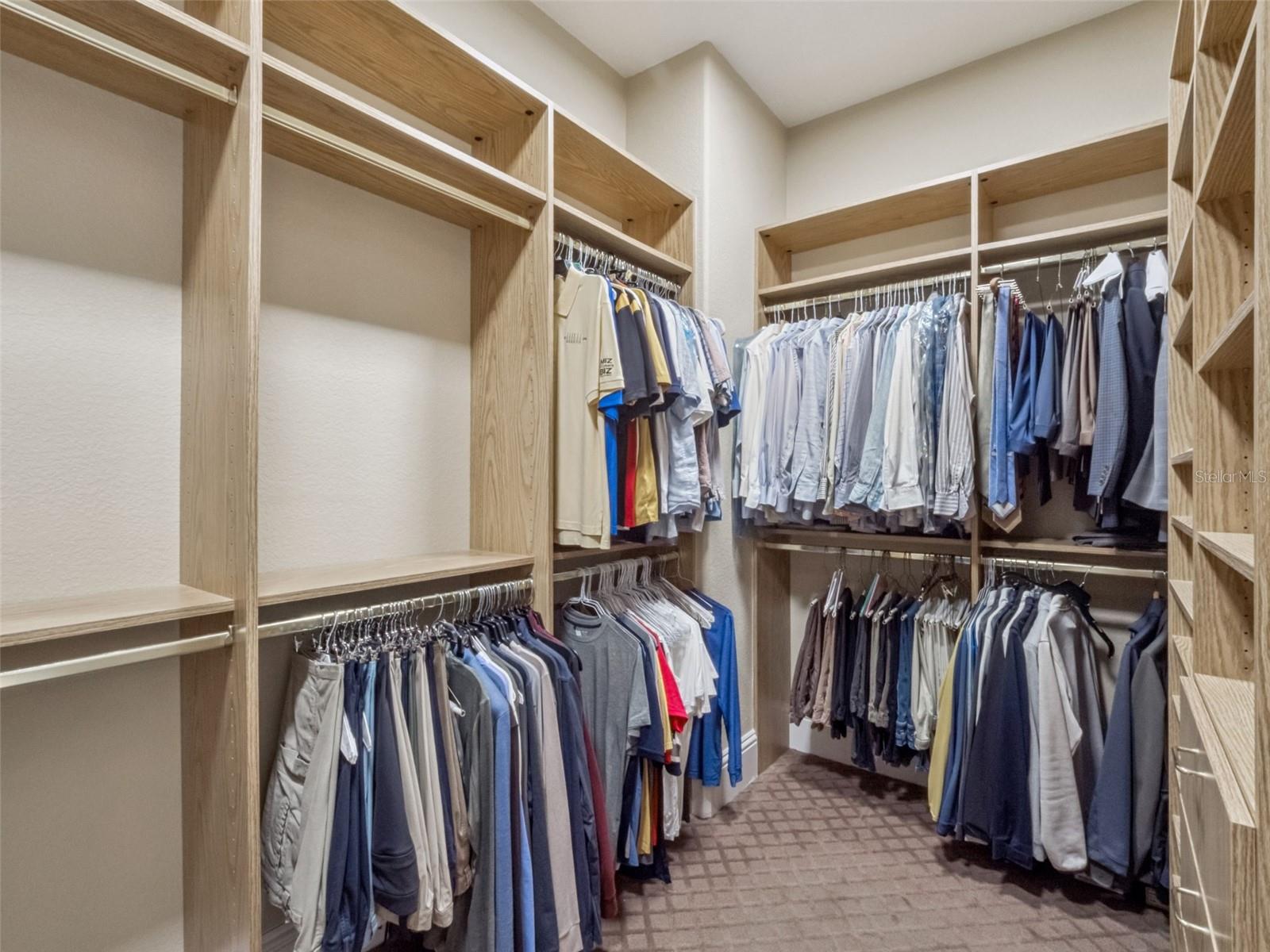 Image 17 of 50 For 10844 Emerald Chase Drive