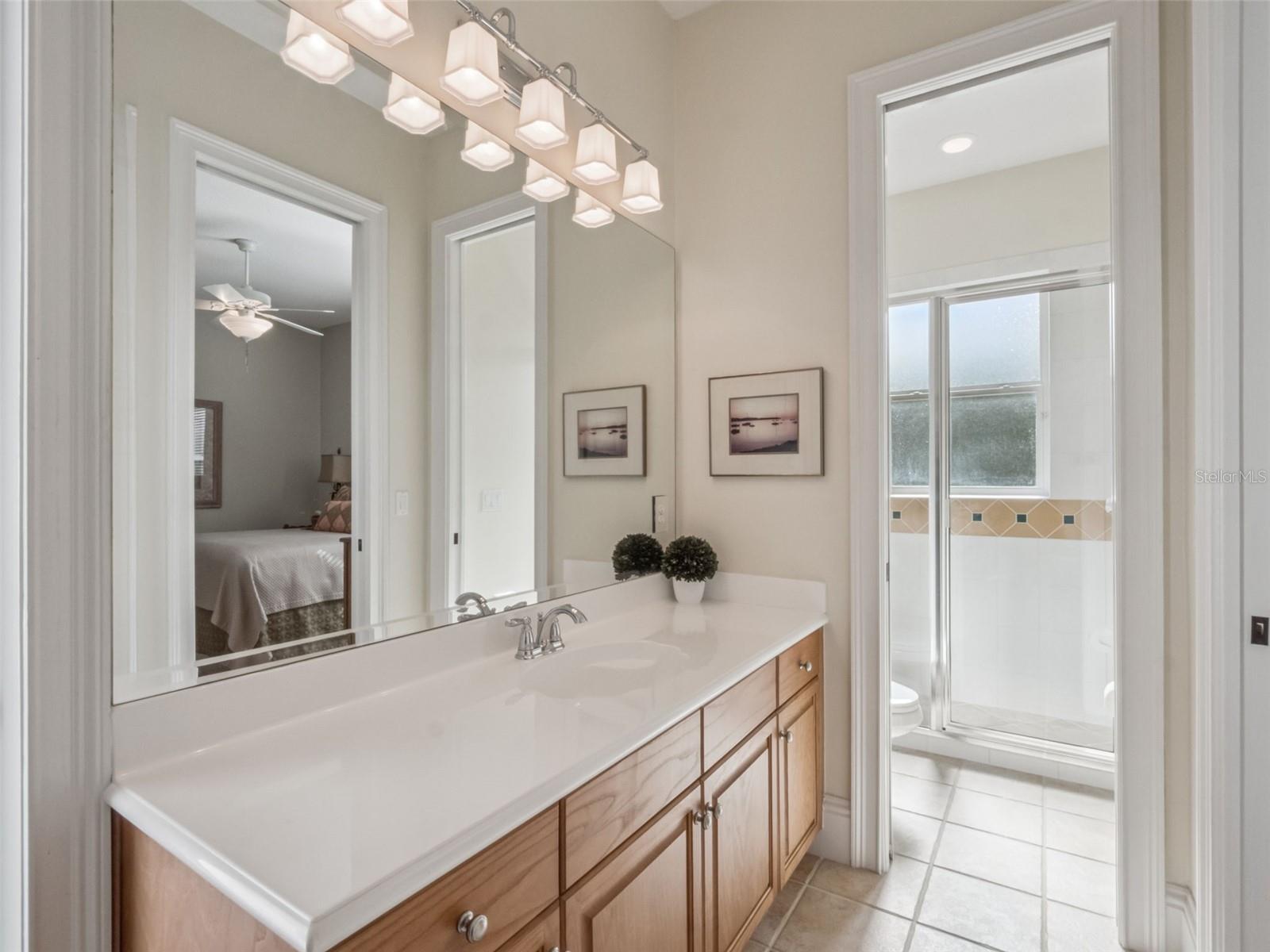 Image 22 of 50 For 10844 Emerald Chase Drive