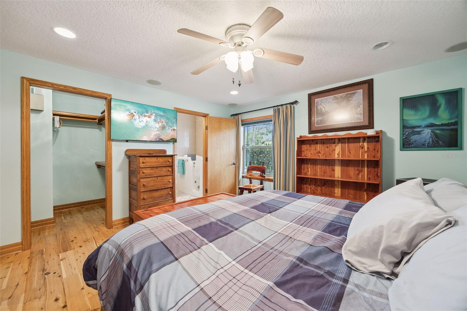 Image 13 of 27 For 30904 Deal Drive