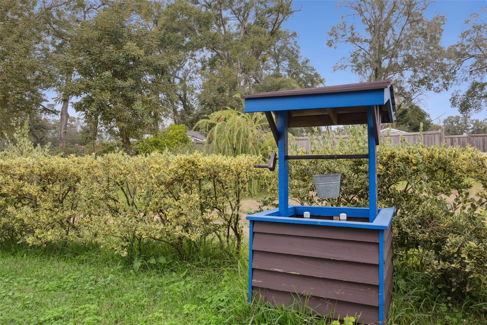 Image 22 of 27 For 30904 Deal Drive