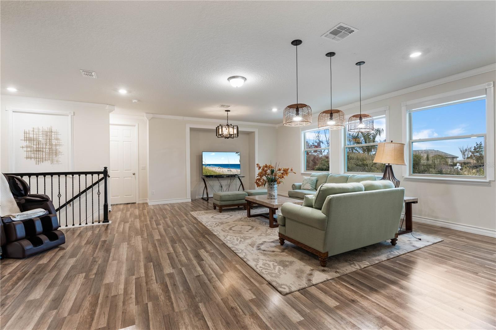 Image 41 of 81 For 16669 Varone Cove Court