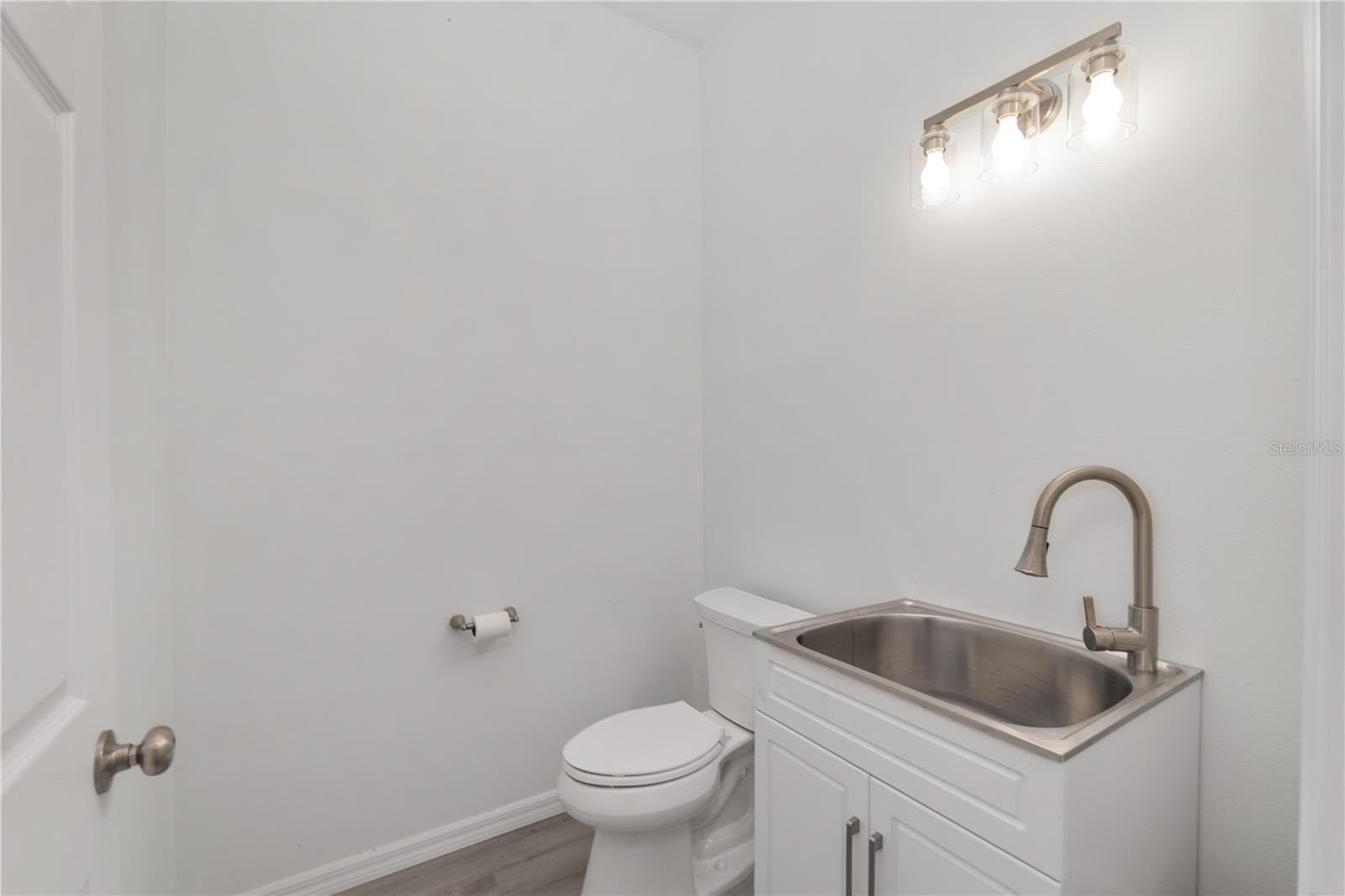 Image 35 of 59 For 7997 90th Avenue