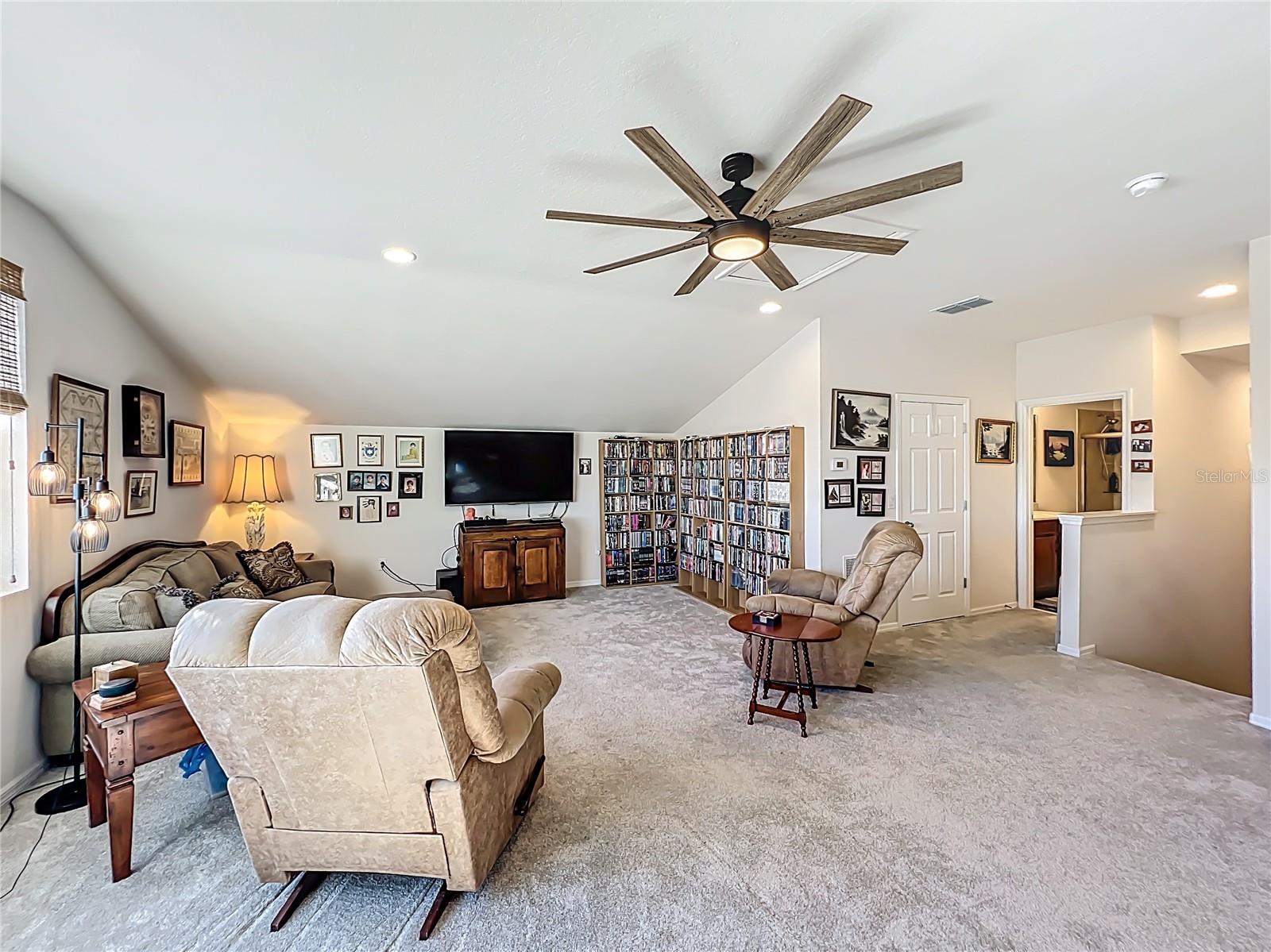 Image 20 of 22 For 2910 Sand Oak Loop