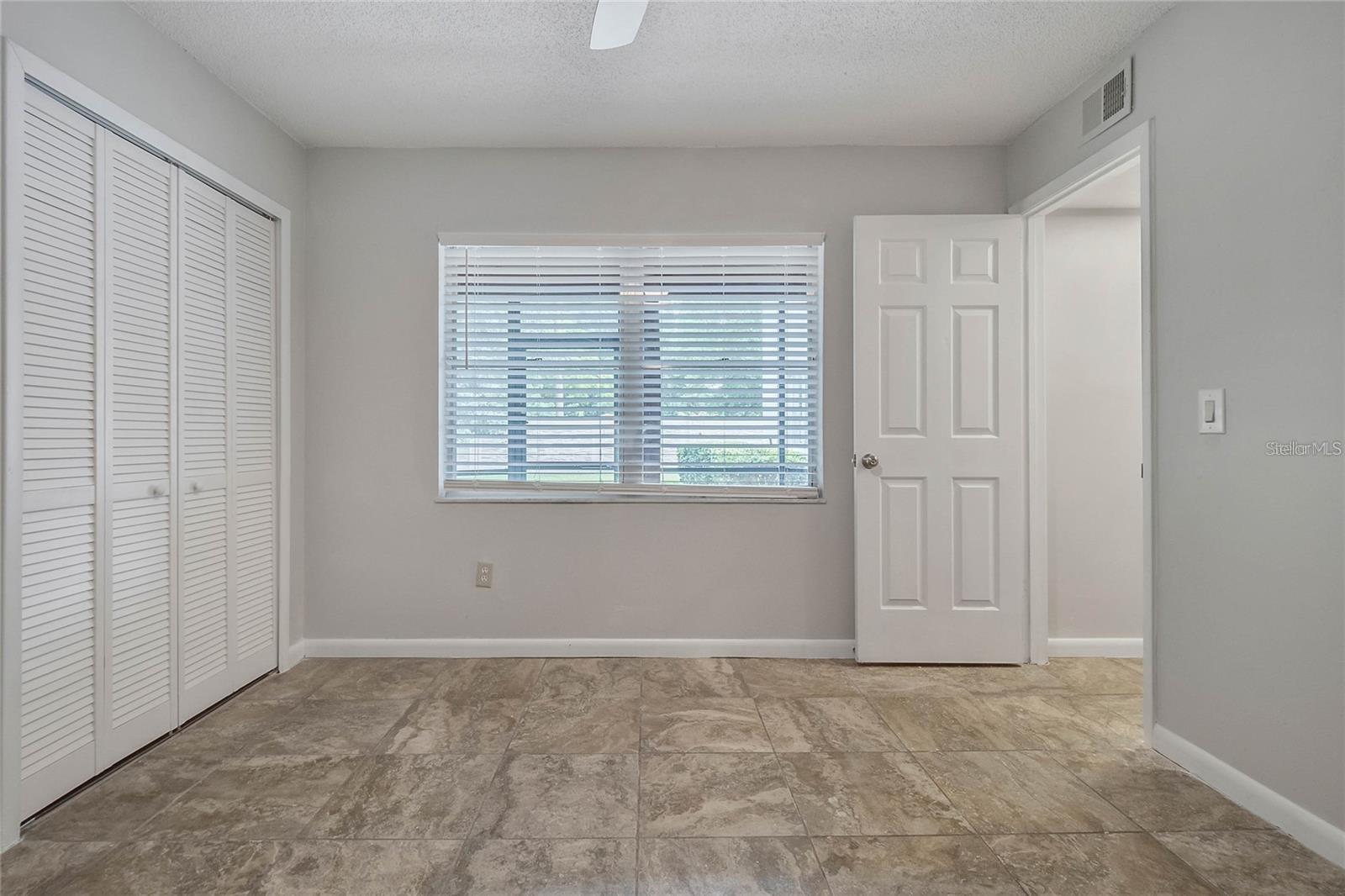 Image 12 of 22 For 39 Windtree Lane 104