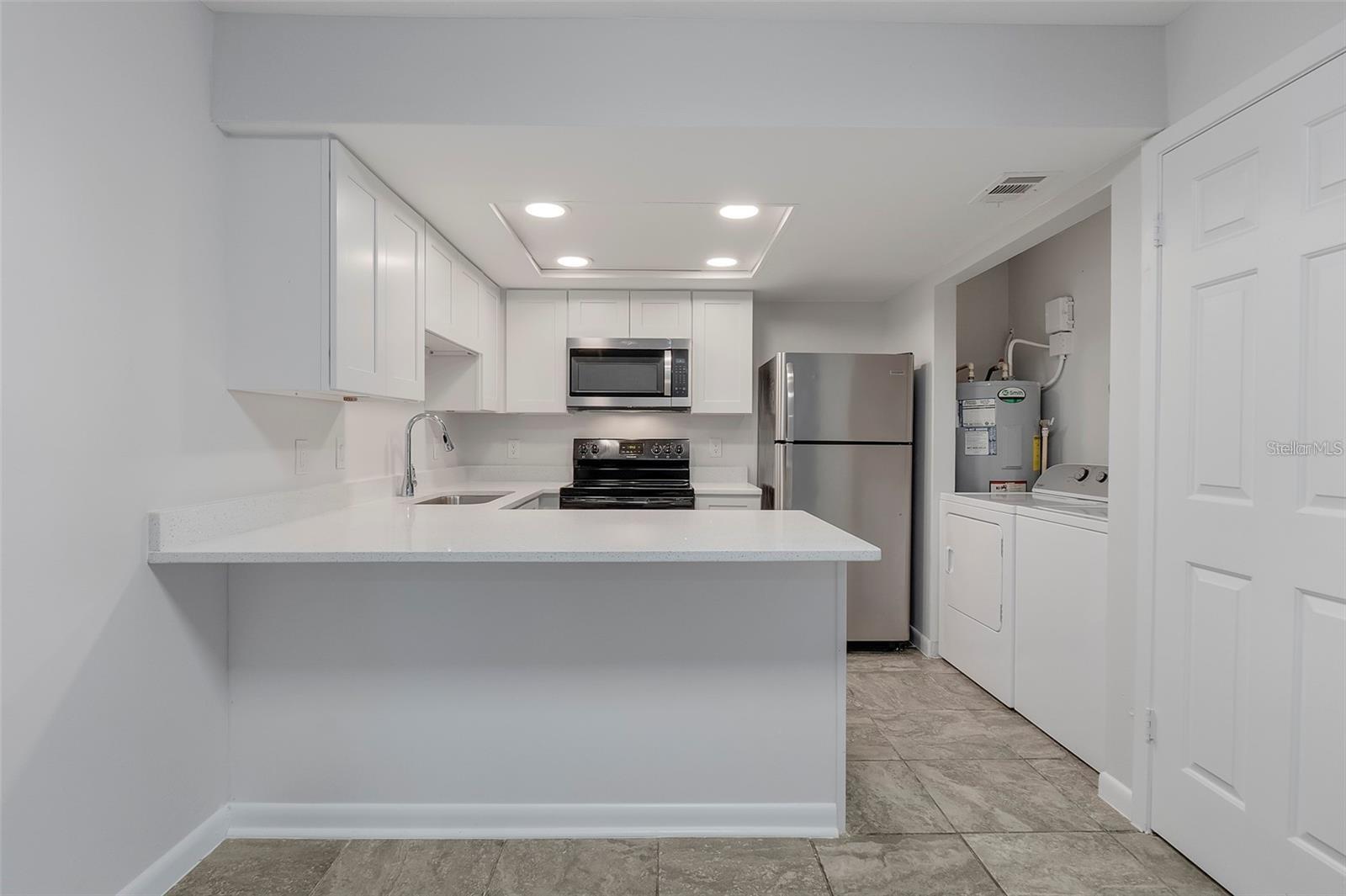 Image 5 of 22 For 39 Windtree Lane 104