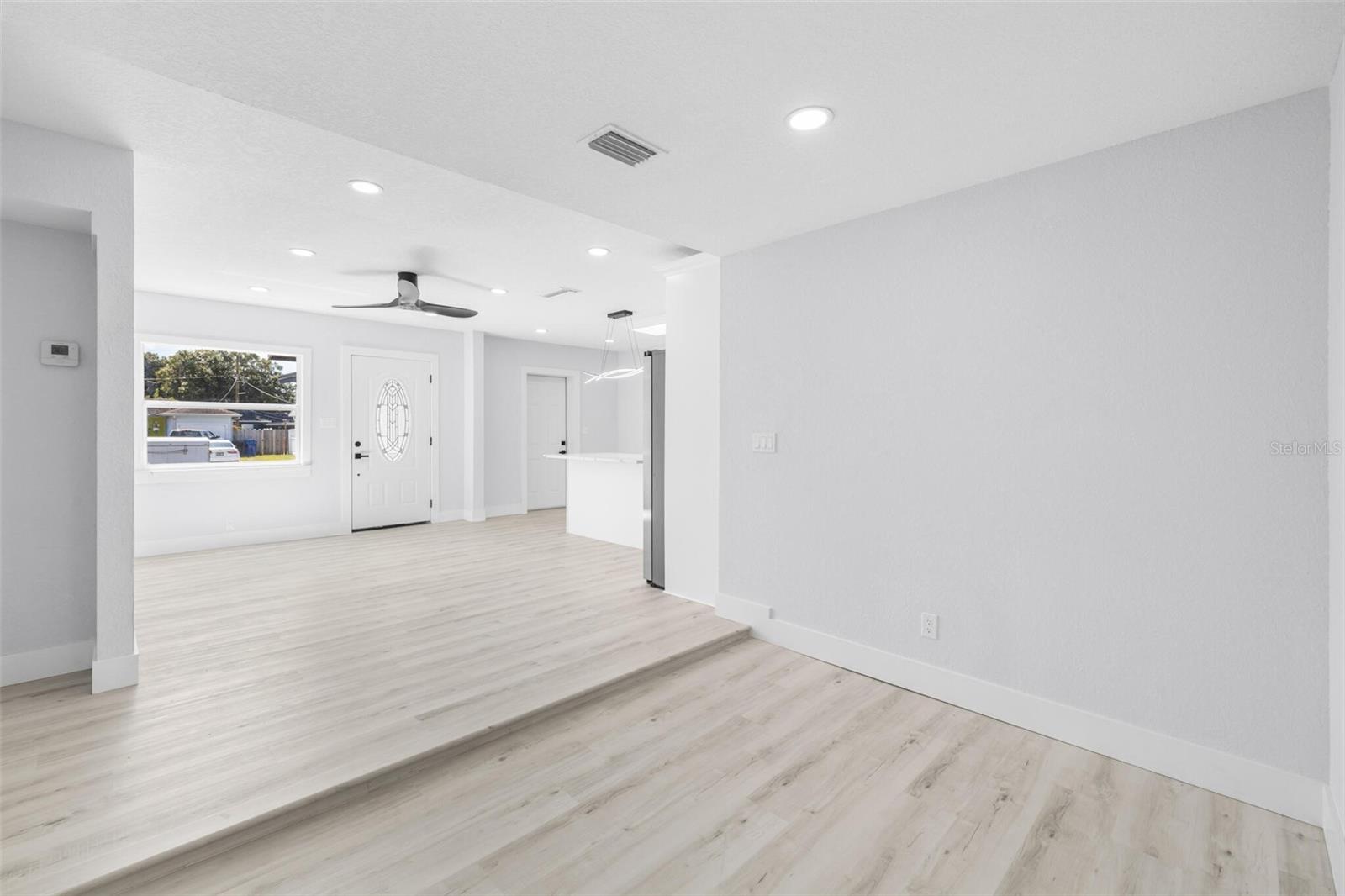 Image 23 of 35 For 3135 33rd Avenue N