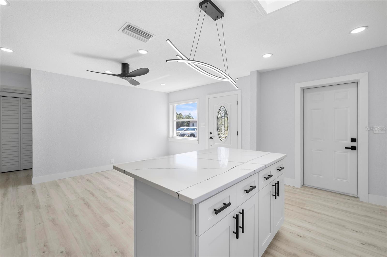 Image 25 of 35 For 3135 33rd Avenue N