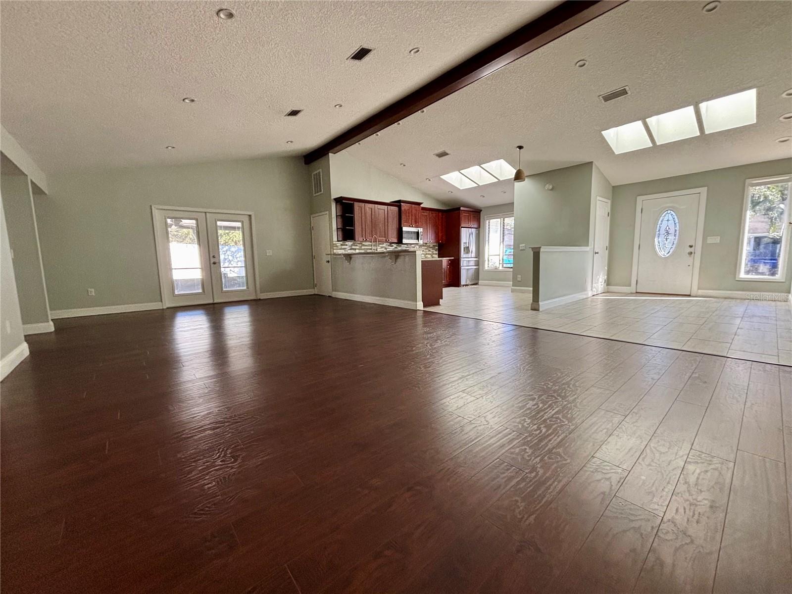 Image 5 of 33 For 13058 Bent Pine Court E