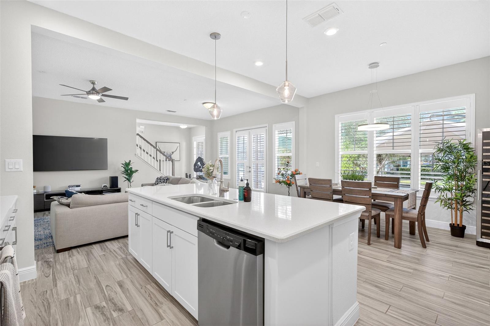 Image 16 of 37 For 8809 Laureate Boulevard