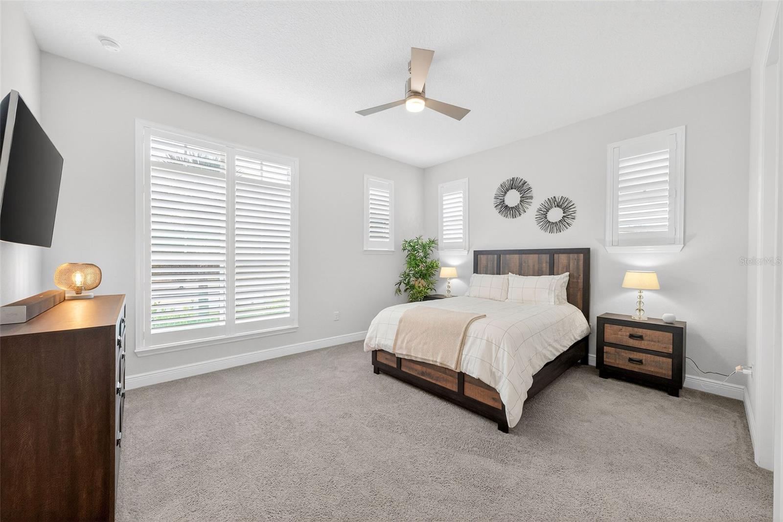 Image 18 of 37 For 8809 Laureate Boulevard