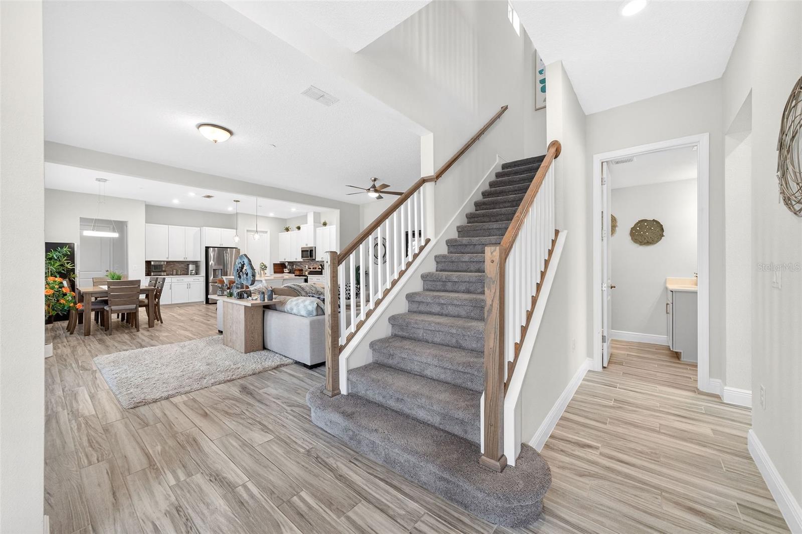 Image 5 of 37 For 8809 Laureate Boulevard