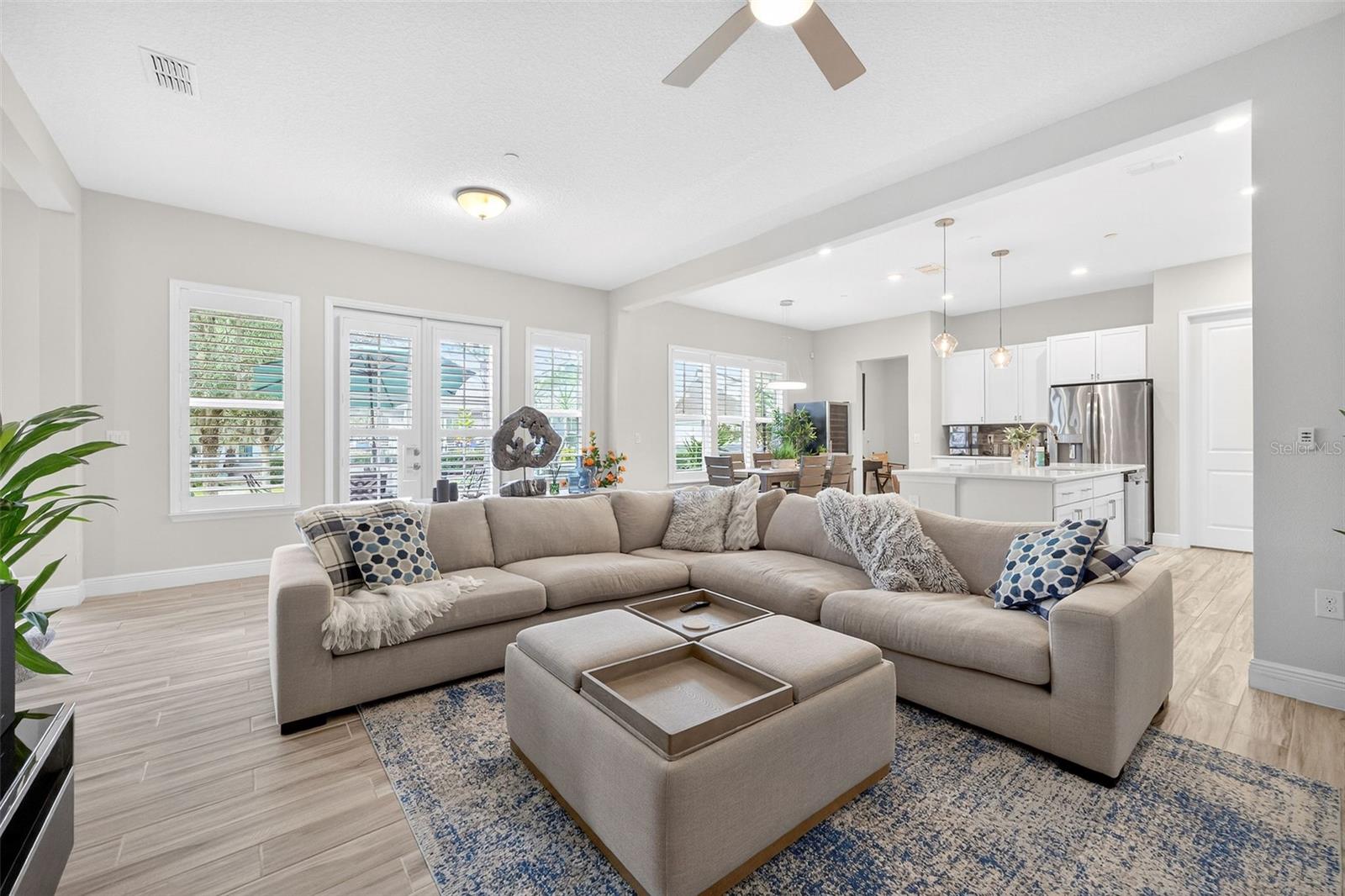 Image 7 of 37 For 8809 Laureate Boulevard