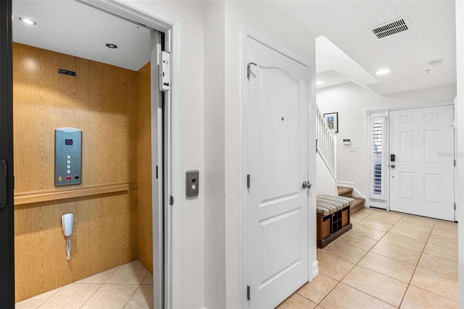 Image 11 of 71 For 3913 Messina Drive