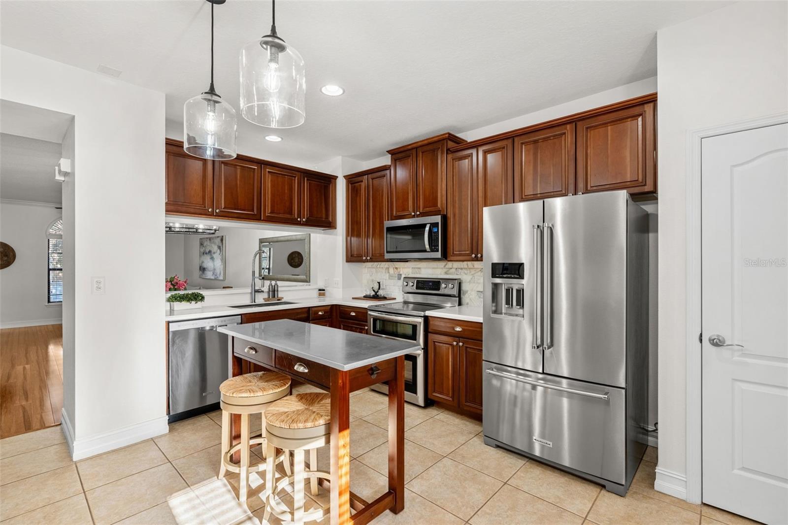 Image 19 of 71 For 3913 Messina Drive