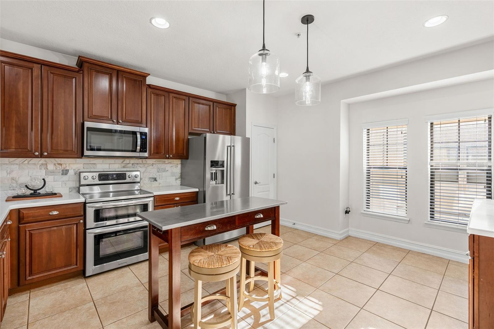 Image 21 of 71 For 3913 Messina Drive