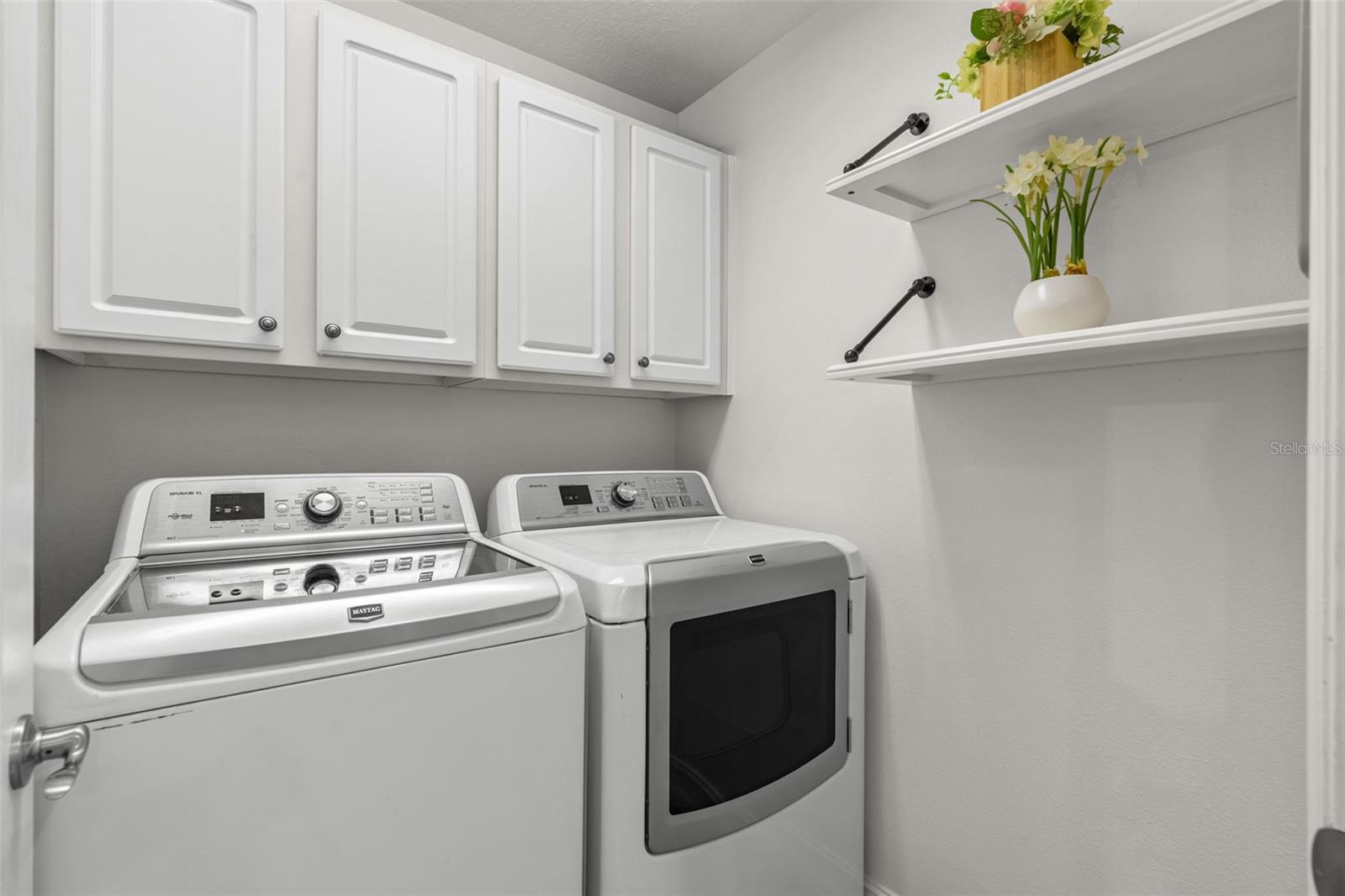 Image 23 of 71 For 3913 Messina Drive