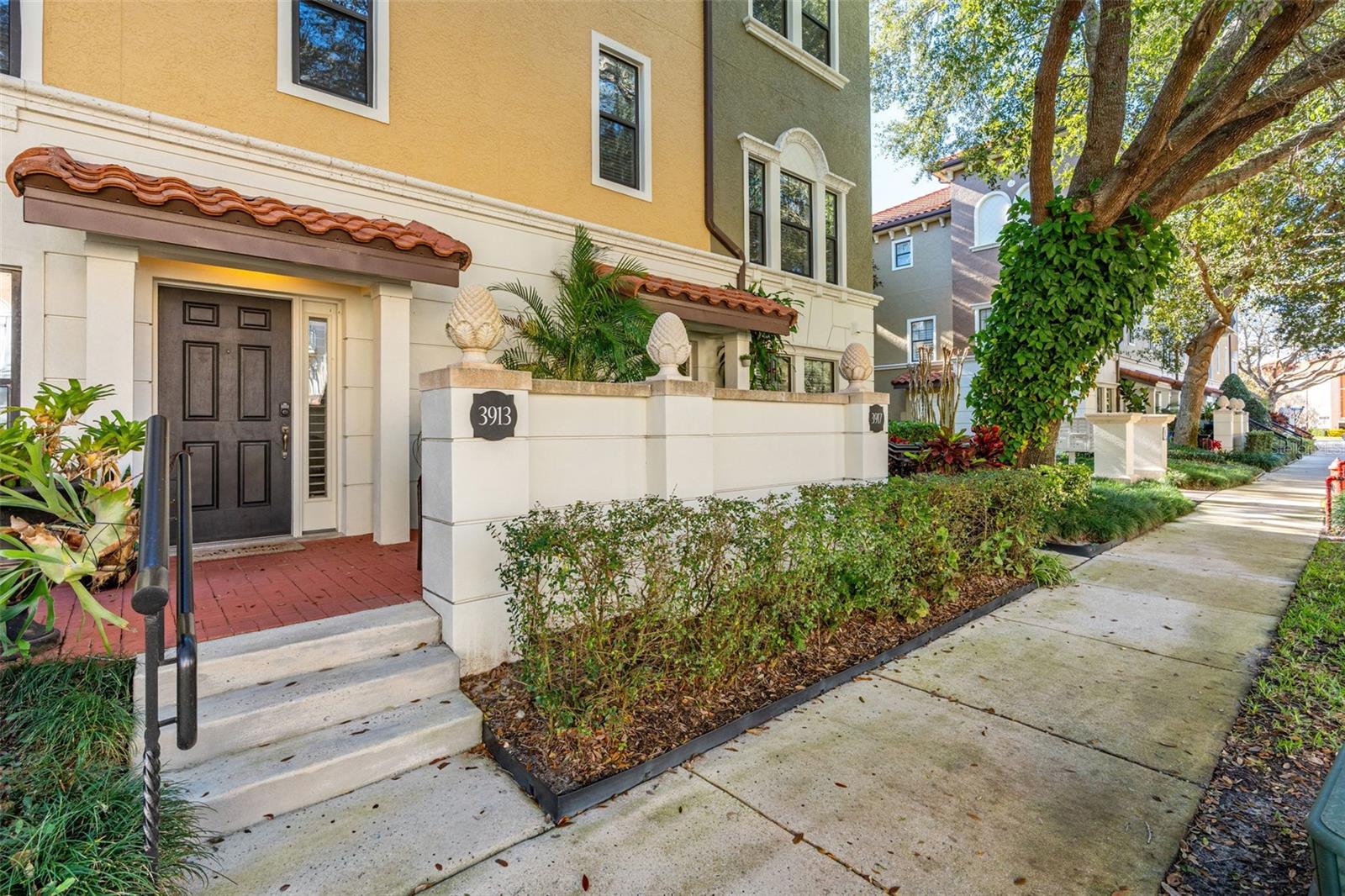 Image 3 of 71 For 3913 Messina Drive